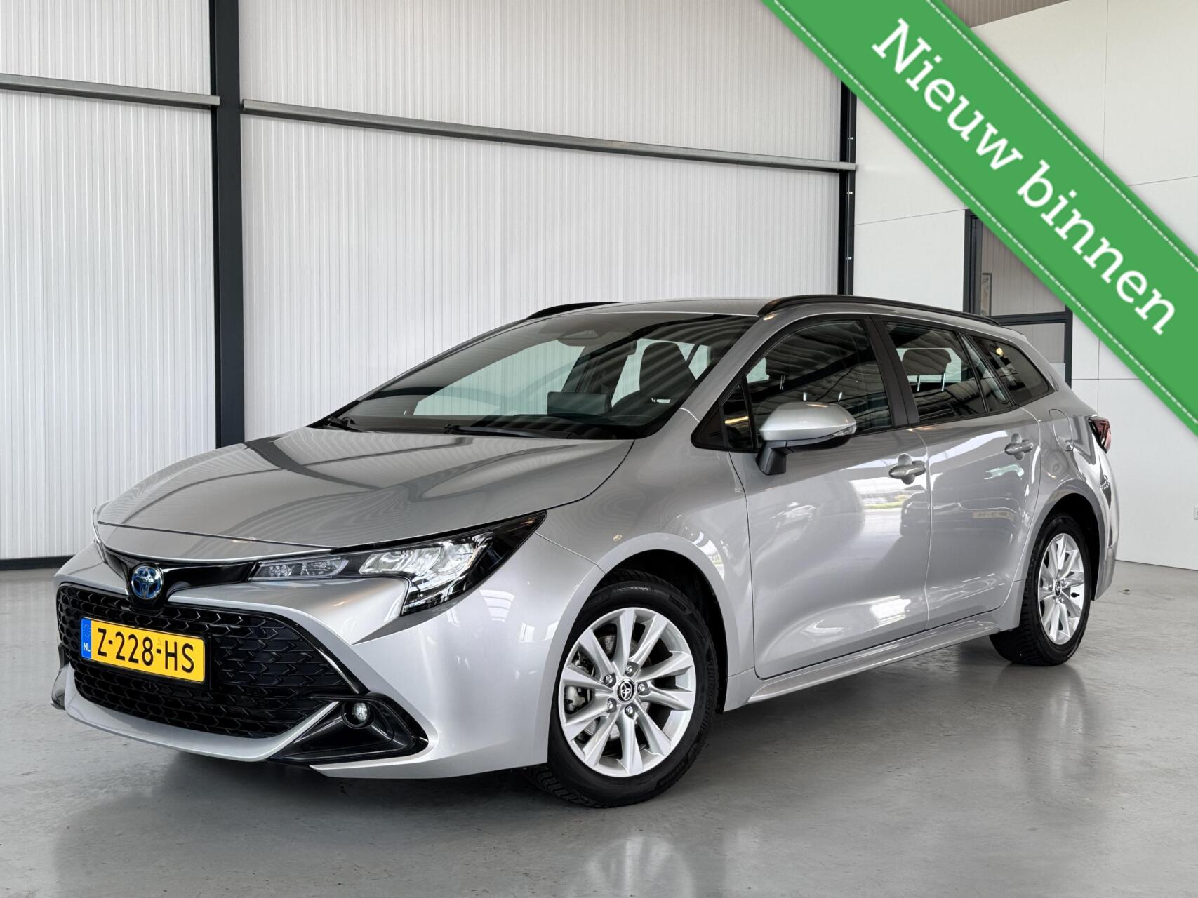 Toyota Toyota Corolla Hybrid 140 Active 2024 - voorkant