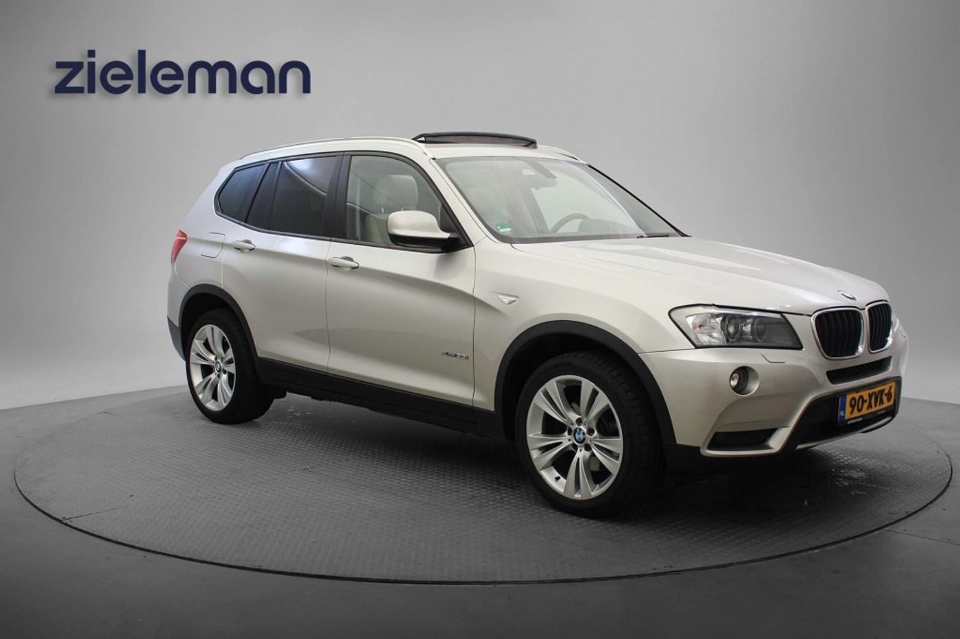 BMW X Reihe xDrive20i High Executive Automaat - Panorama, Navi, Leer, Xenon, Stoelverw. 2012 - voorkant