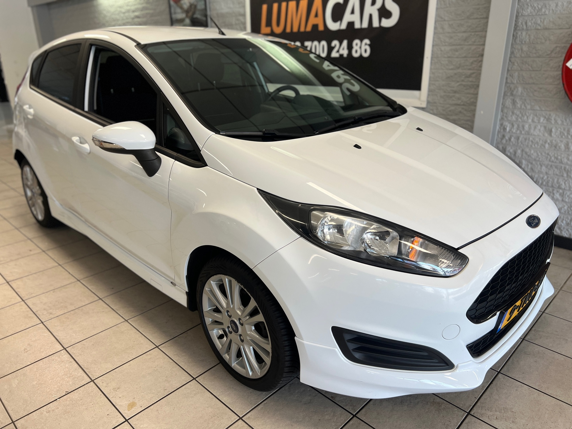 Ford Fiesta 1.0 EcoBoost Hot Hatch |NW APK| 101pk |5 deurs| 2014 - voorkant