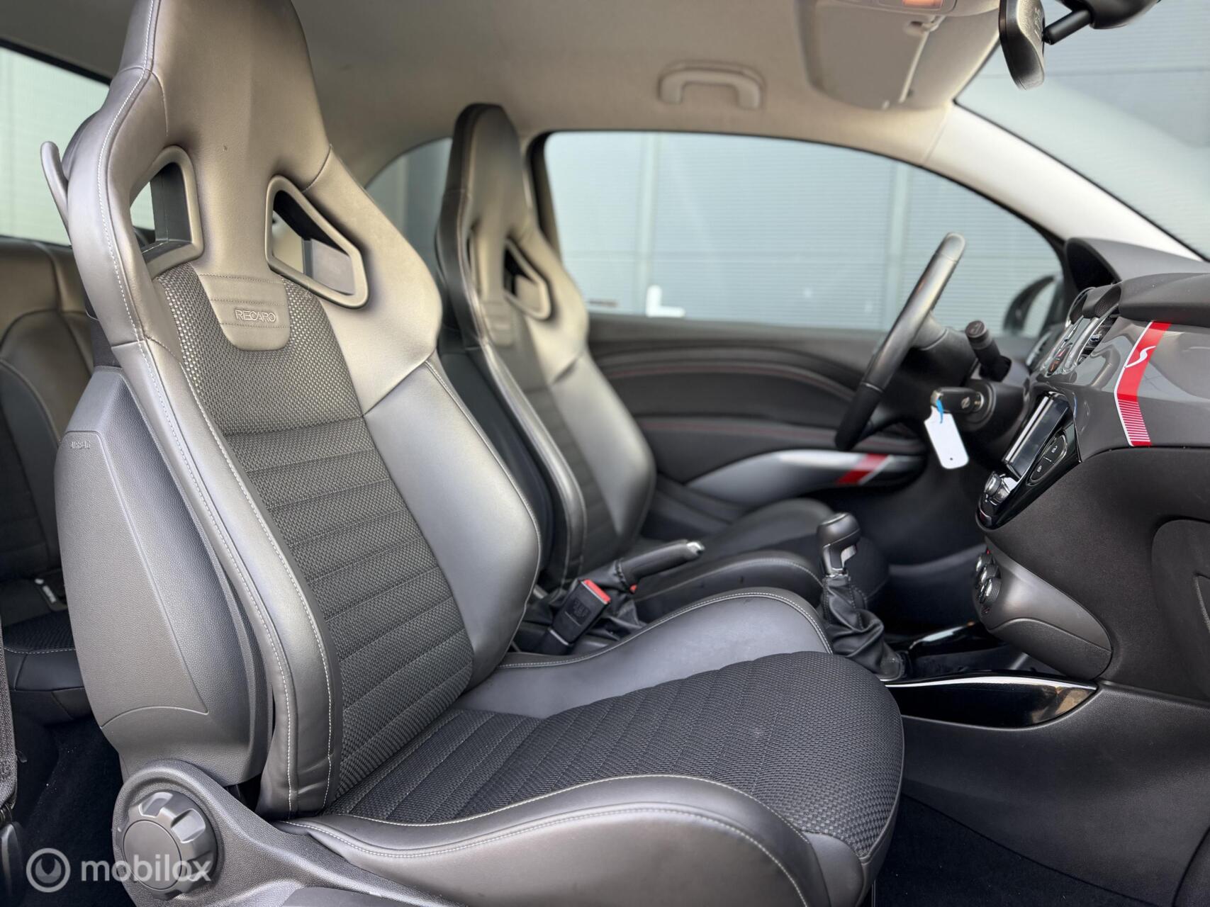 Foto van Opel Adam