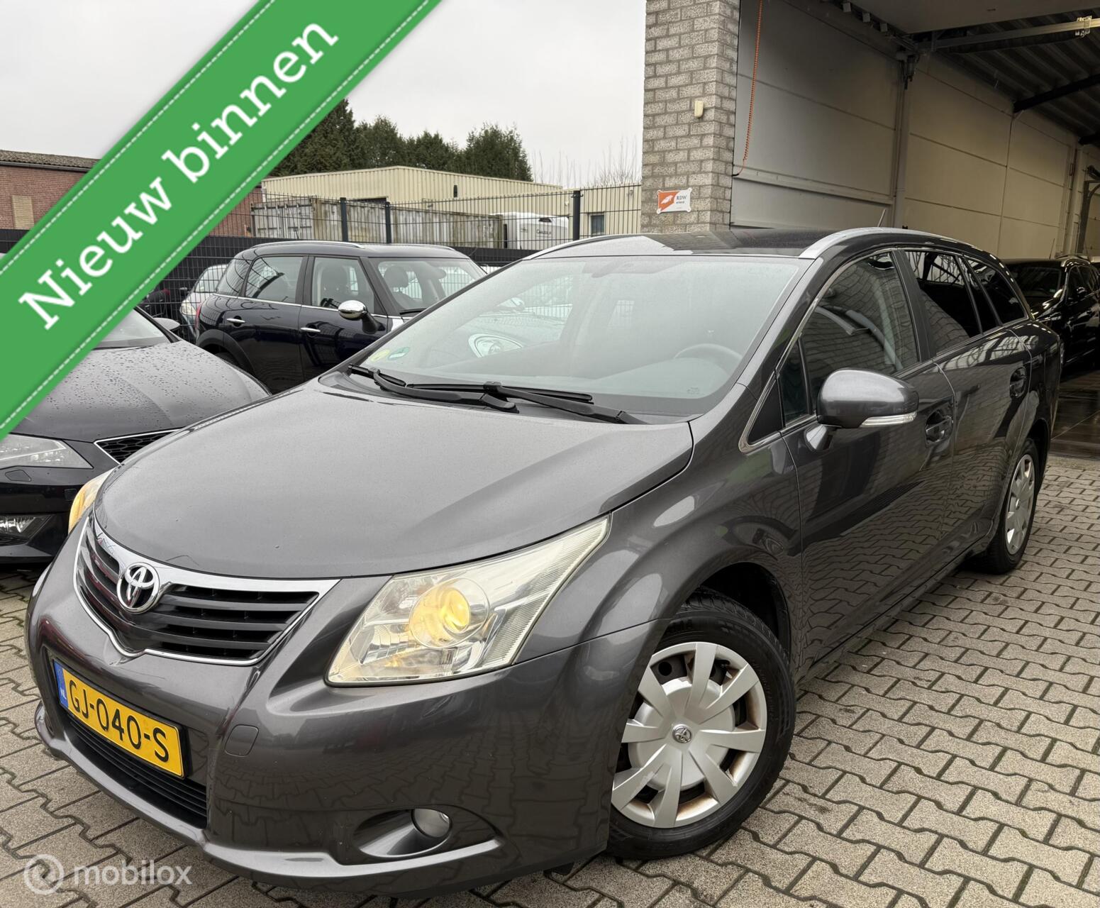 Foto van TOYOTA TOYOTA AVENSIS