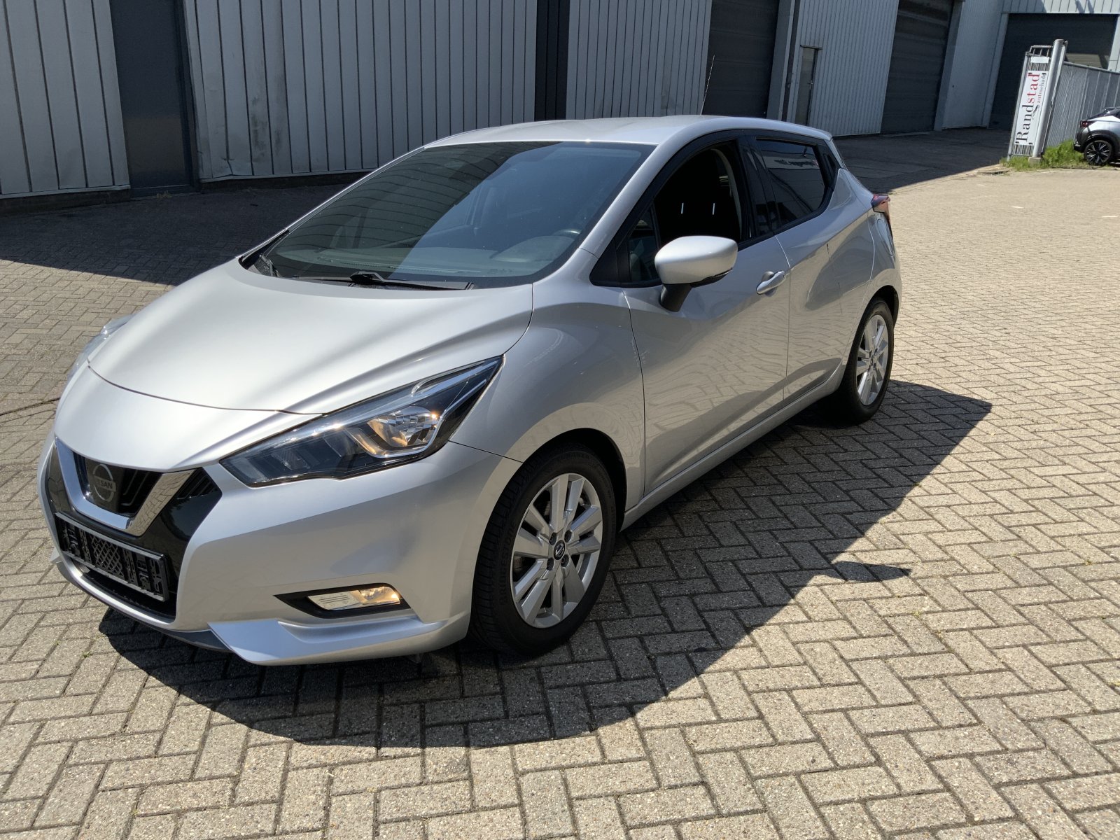 Nissan Micra 1.0 IG-T Tekna 2020 - voorkant