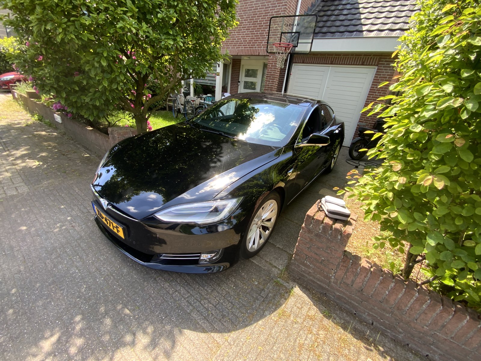 Tesla Model S 75D Base 2018 - voorkant