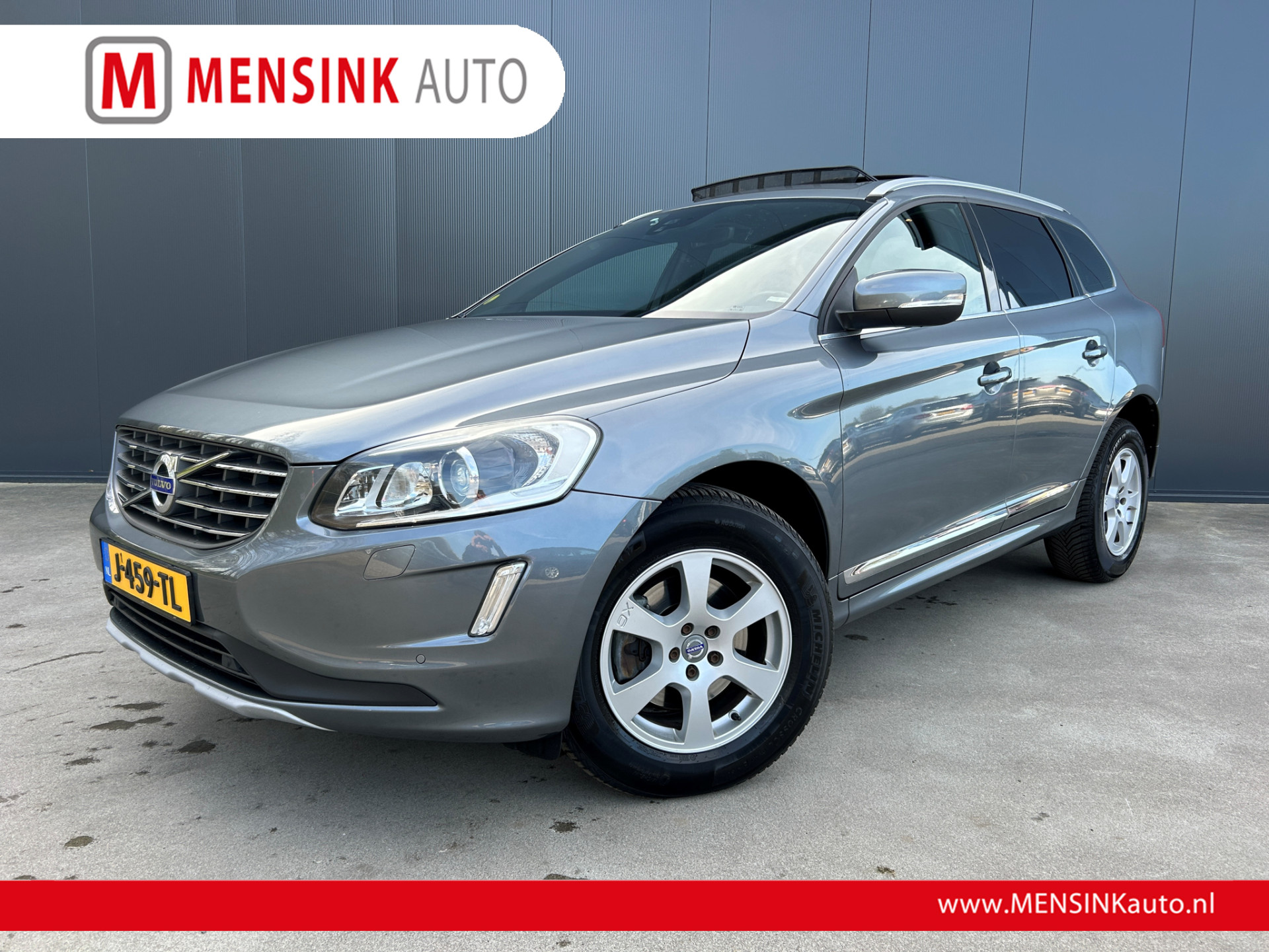 Volvo Xc60 2.0 D4 FWD Ocean Race LEER PANO DAK NAVI CAMERA CRUISE ECC 2016 - voorkant