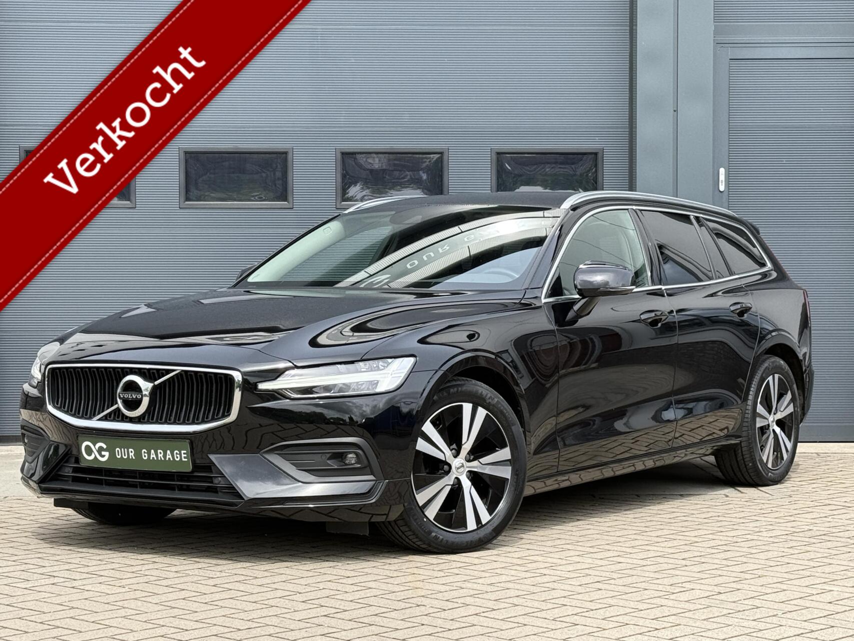 Volvo V60 2.0 B4 197PK Business Pro|BLIS|CarPlay|Dealer Onh 2021 - voorkant