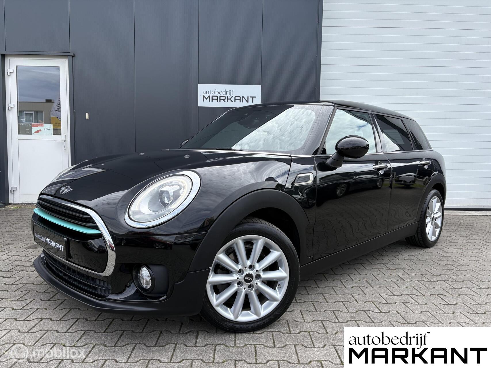 Foto van MINI CLUBMAN COOPER