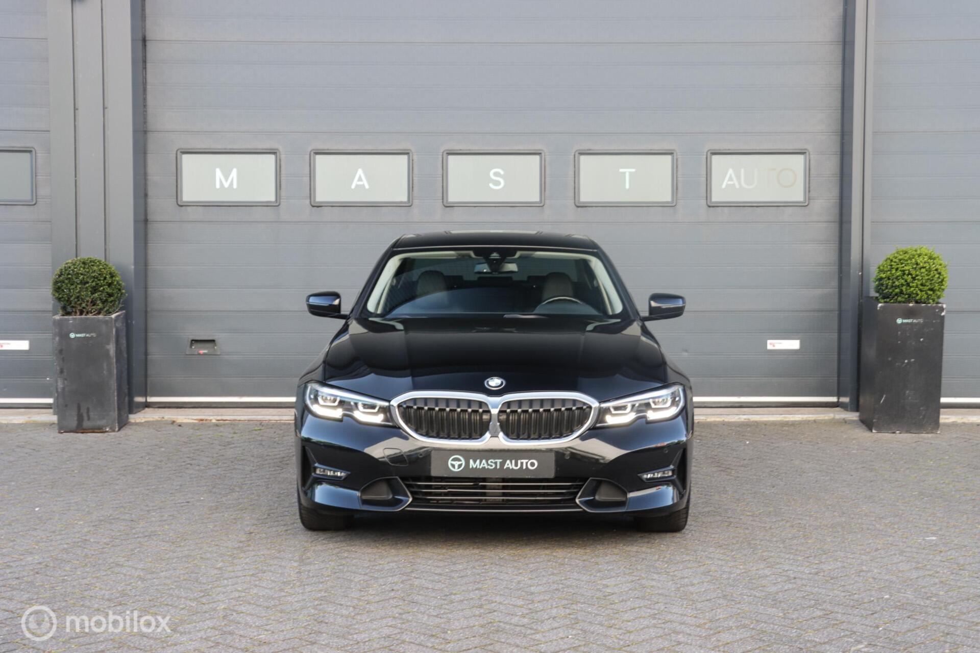 Foto van BMW 318i