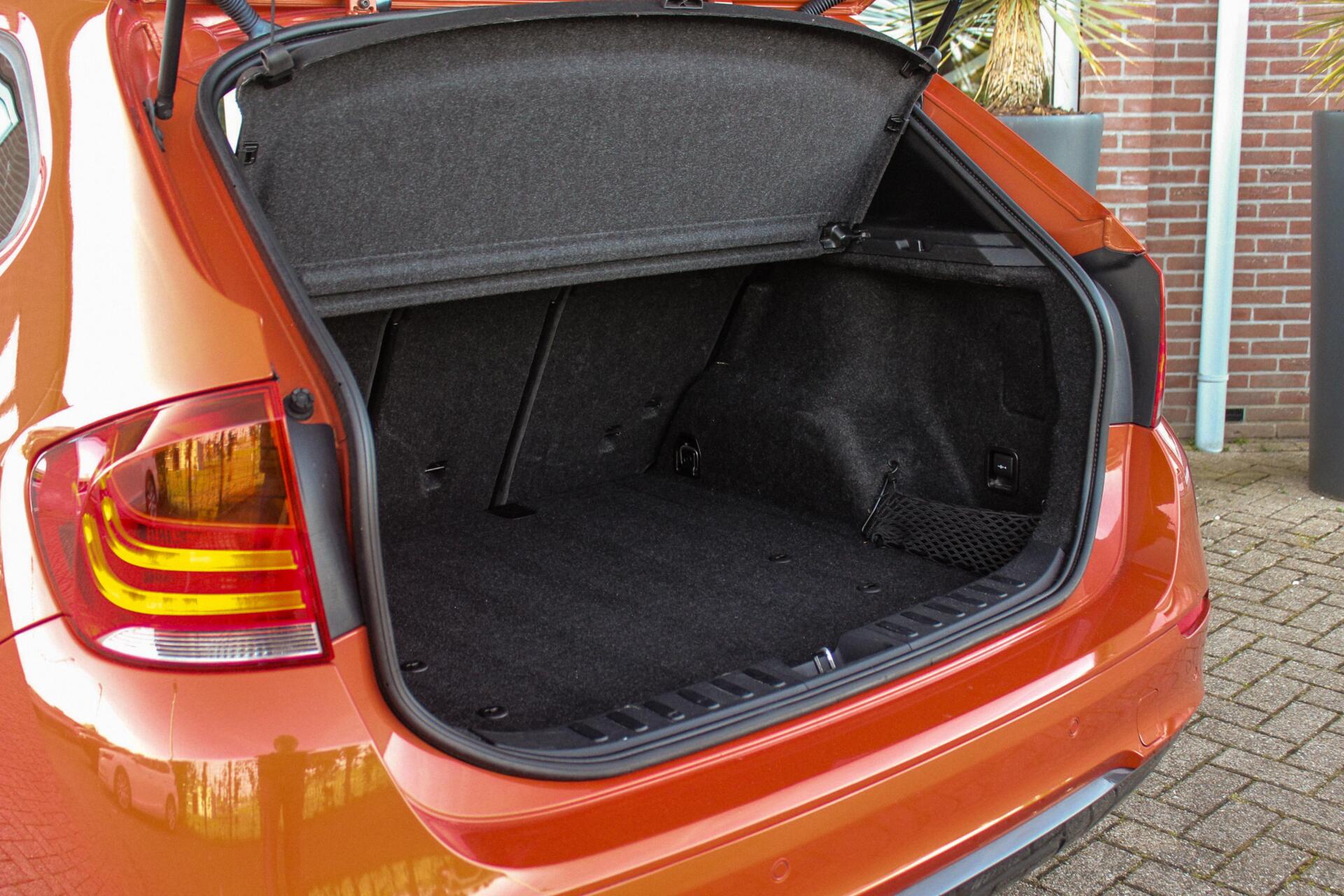 Foto van BMW X1 Sdrive18i