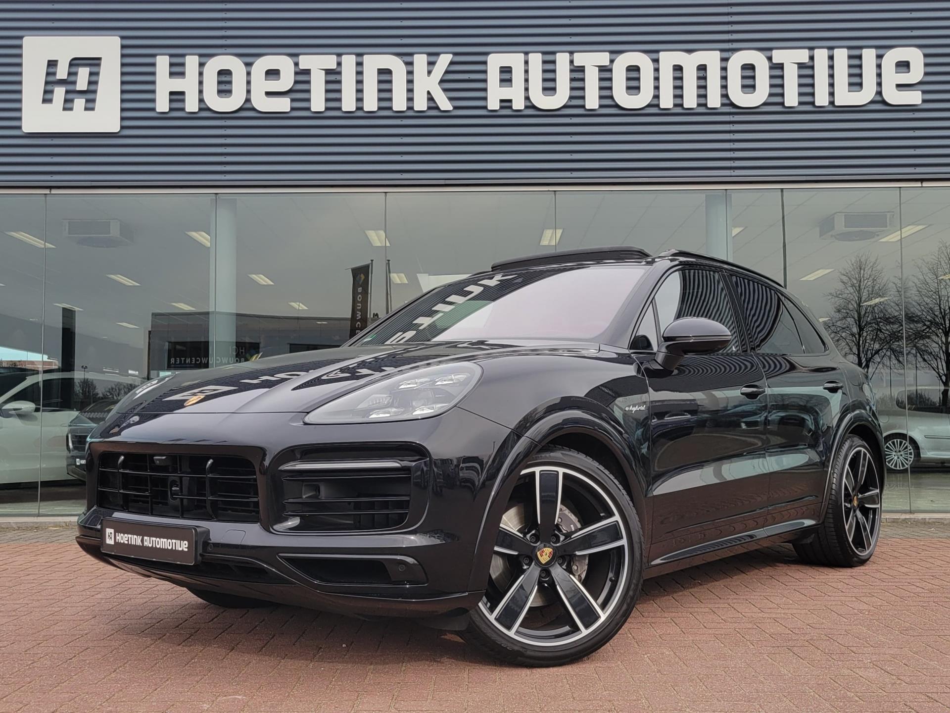 Foto van PORSCHE CAYENNE E-HYBRID
