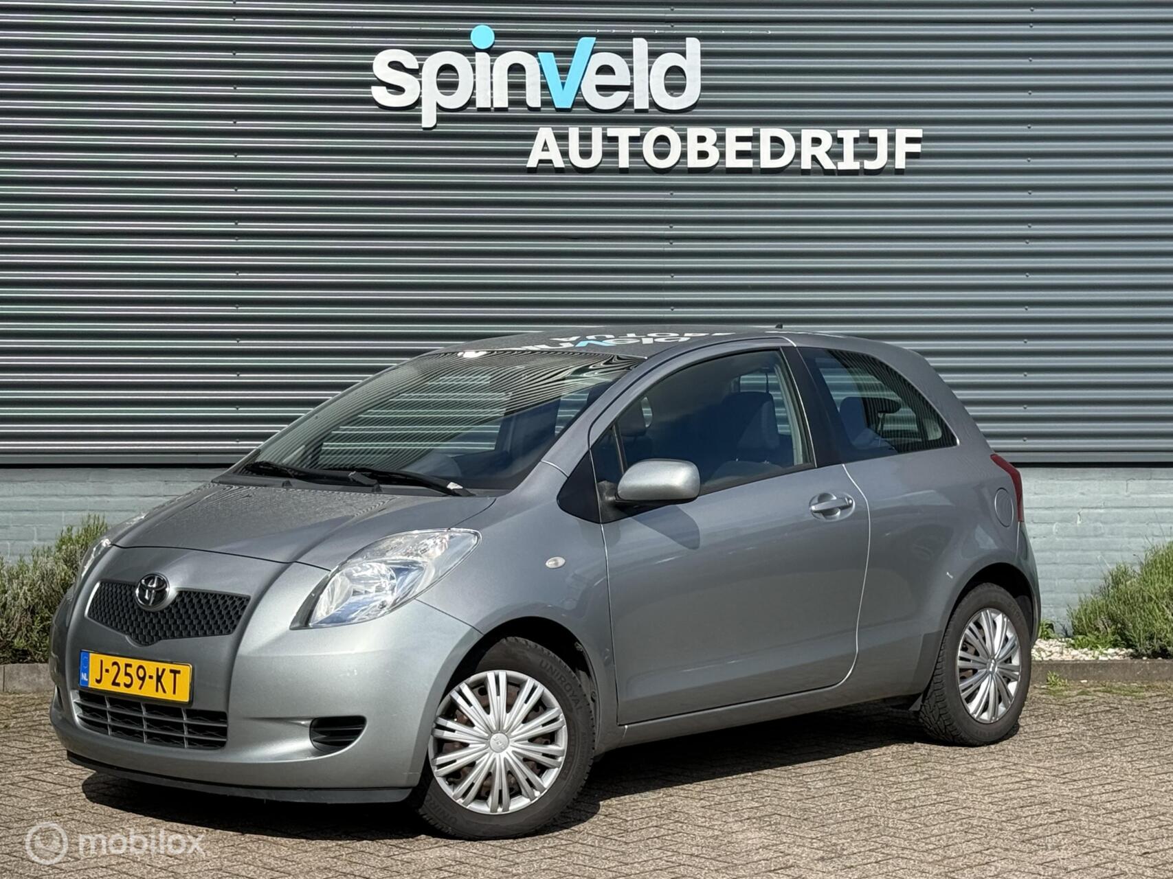 Toyota Toyota Yaris 1.3 VVTi Luna - Airco - Elektrische ramen - 2006 - voorkant