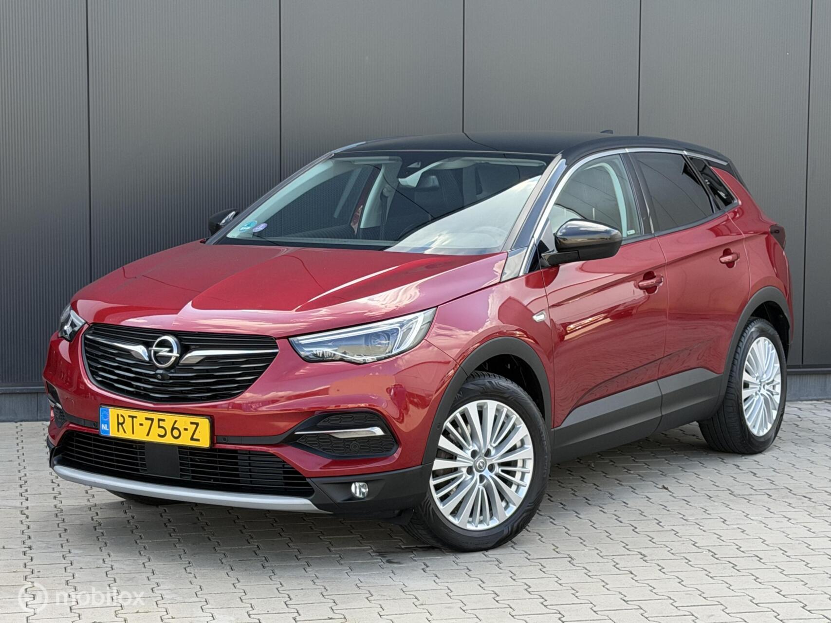 Foto van OPEL GRANDLAND X