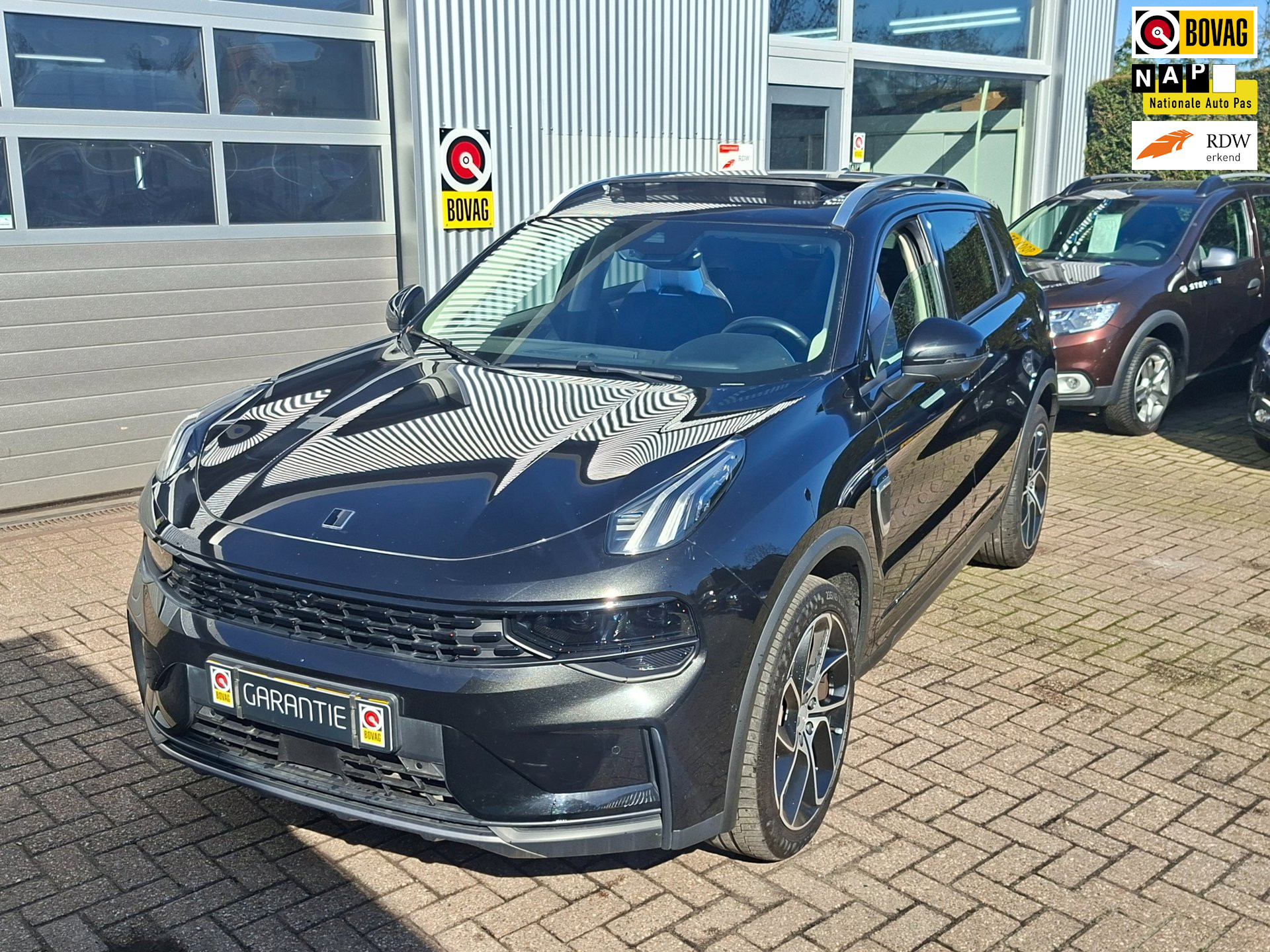 Foto van LYNK&CO LYNK & CO 01