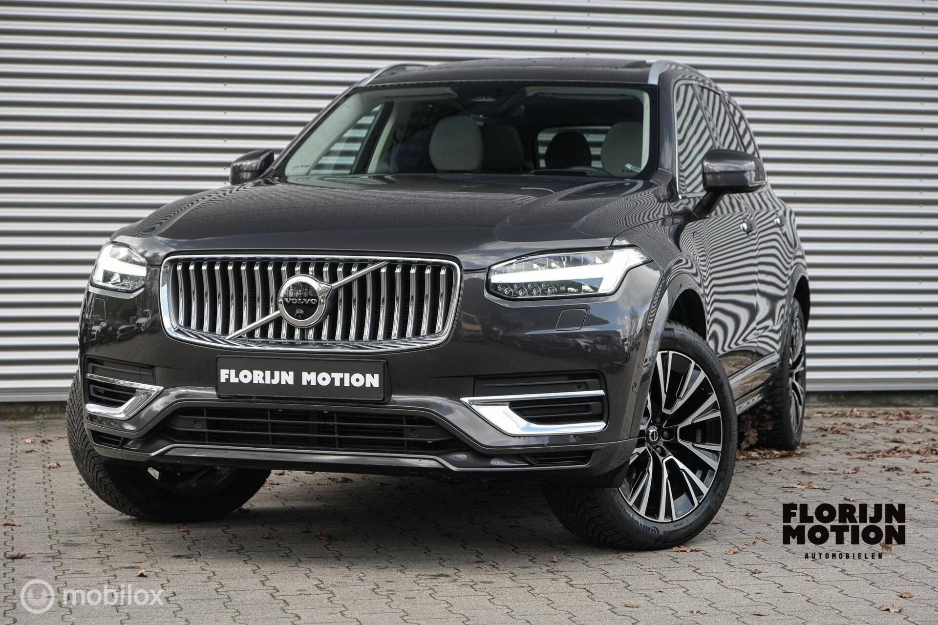 Volvo Xc90 2.0 T8 Recharge AWD Ultimate Bright | Pano | Trekhaak | Stoelverwarming en verkoeling | Stuurwielverw. | Harman Kardon | Carplay | ACC | HUD | 2023 - voorkant