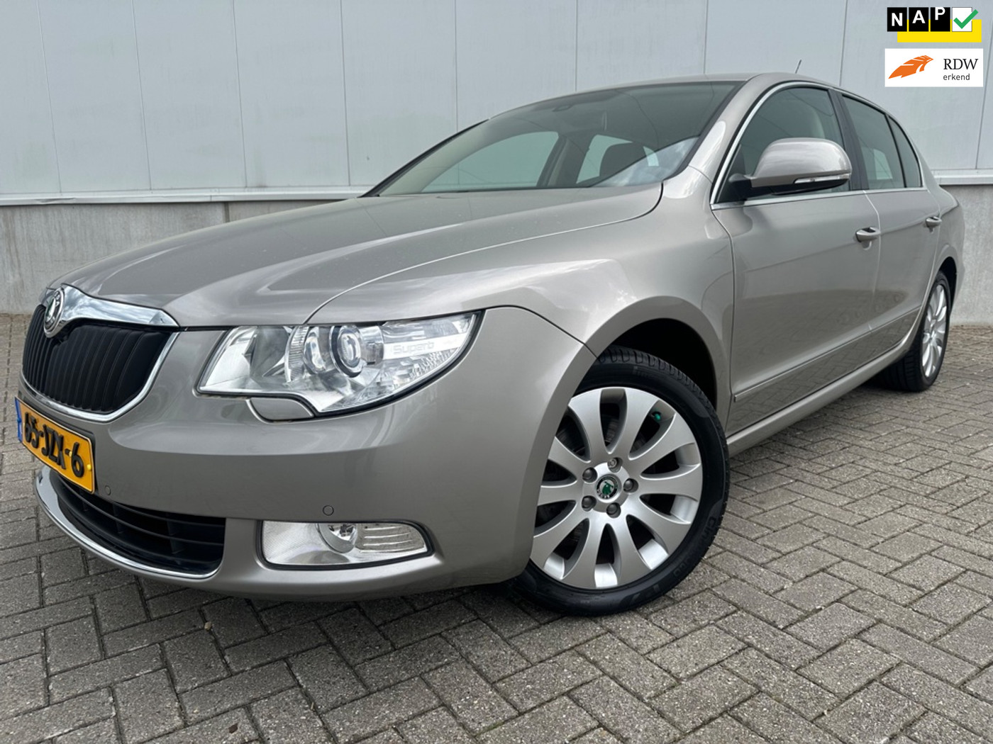 Skoda Superb 1.8 TSI Elegance Automaat NL auto..... 2009 - voorkant