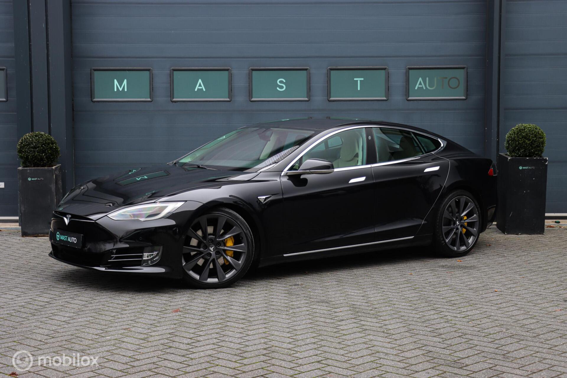 Foto van TESLA MODEL S