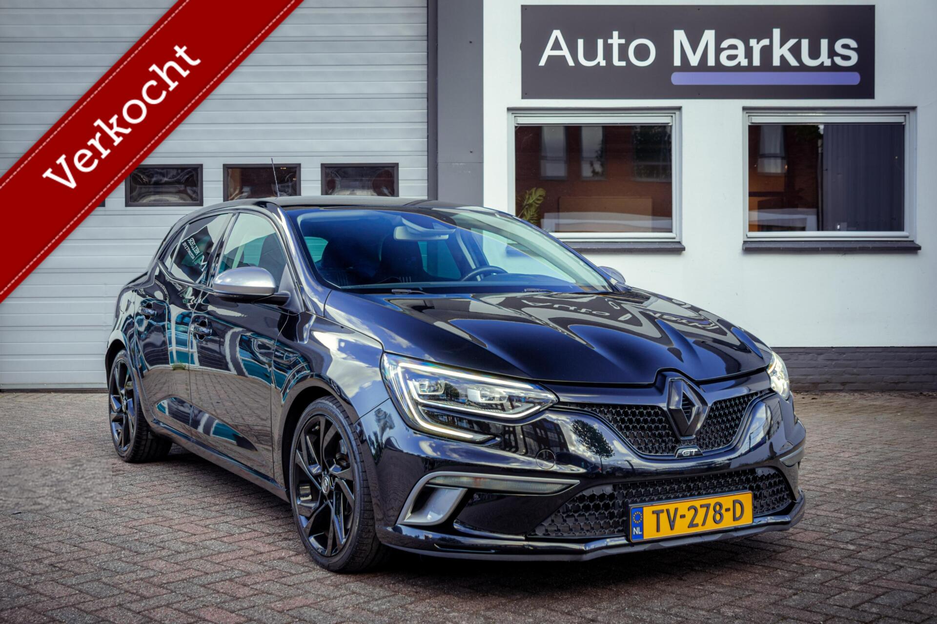 Renault Megane 1.6 TCe GT|BOSE|HUD|4-Control|Kuipstoelen|205PK|Black optic 2016 - voorkant