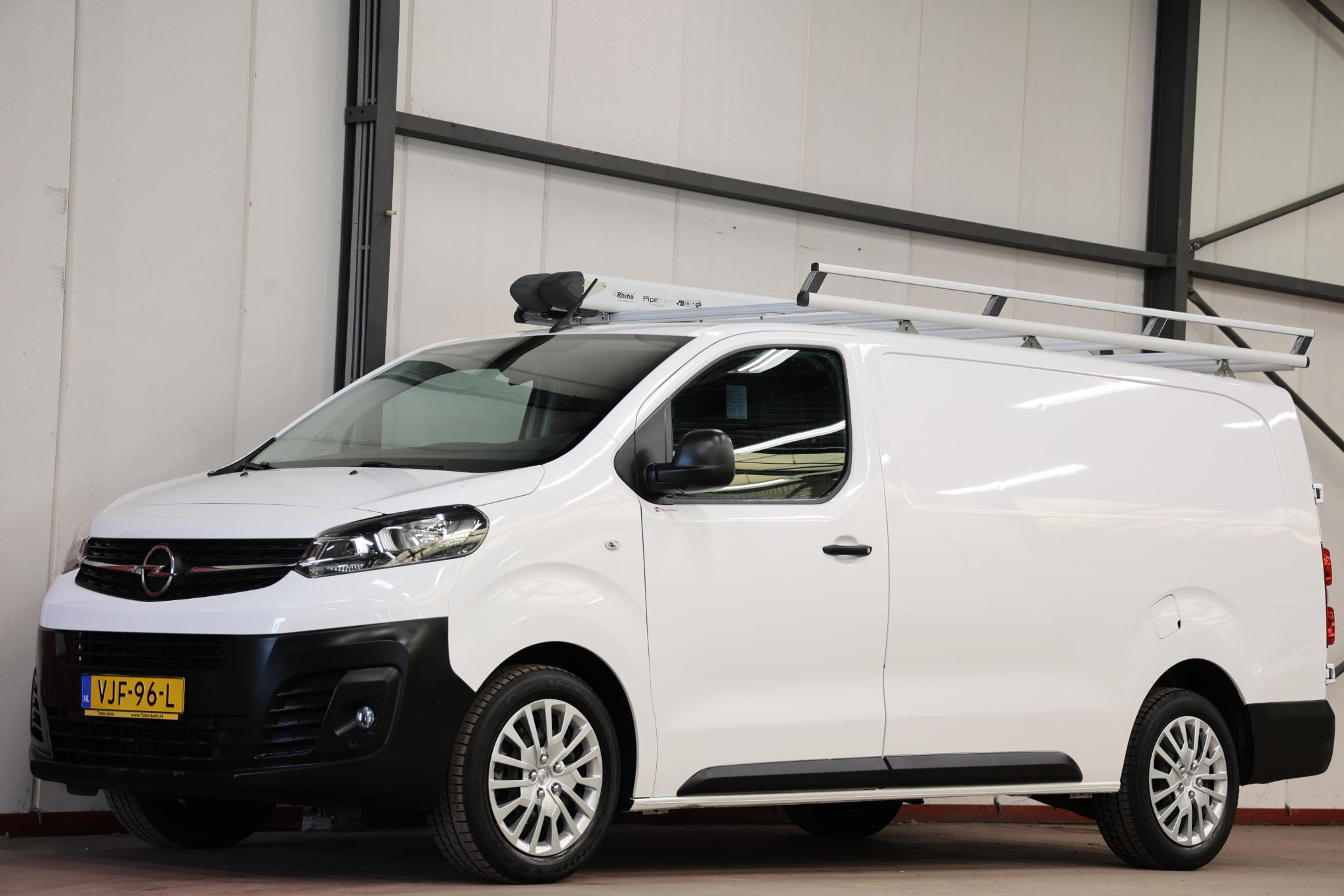 Opel Vivaro 1.5 CDTI L3H1 LANG IMPERIAAL 2021 - voorkant