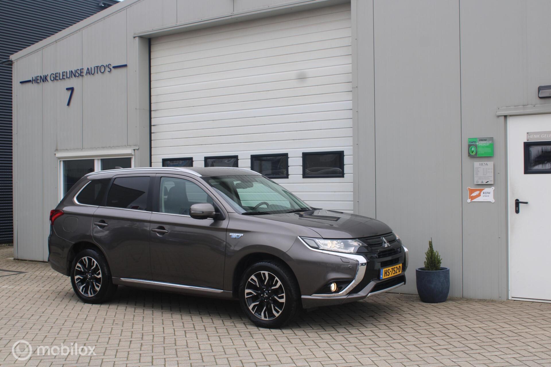 Foto van MITSUBISHI MITSUBISHI OUTLANDER