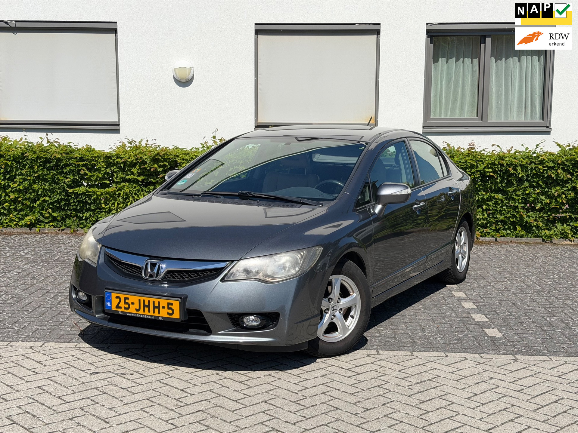 Foto van HONDA CIVIC 4DR HYBRID