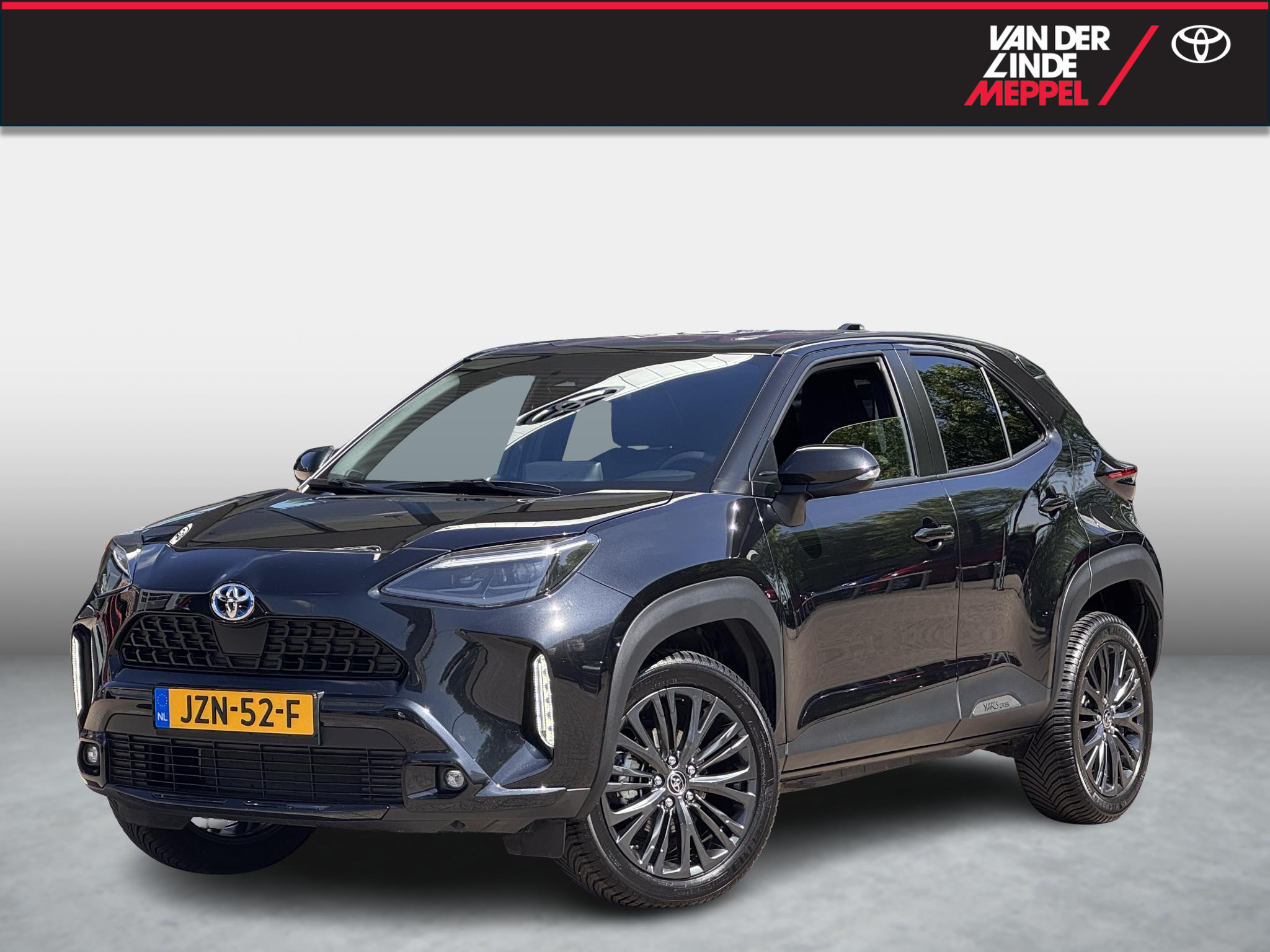 Toyota Toyota Yaris Cross 1.5 Hybrid Dynamic 18 Inch All Season Stoelverwar 2023 - voorkant