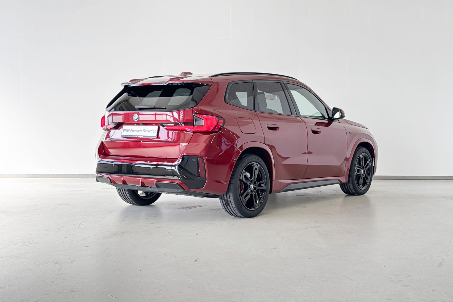 Foto van BMW Ix1 Edrive20