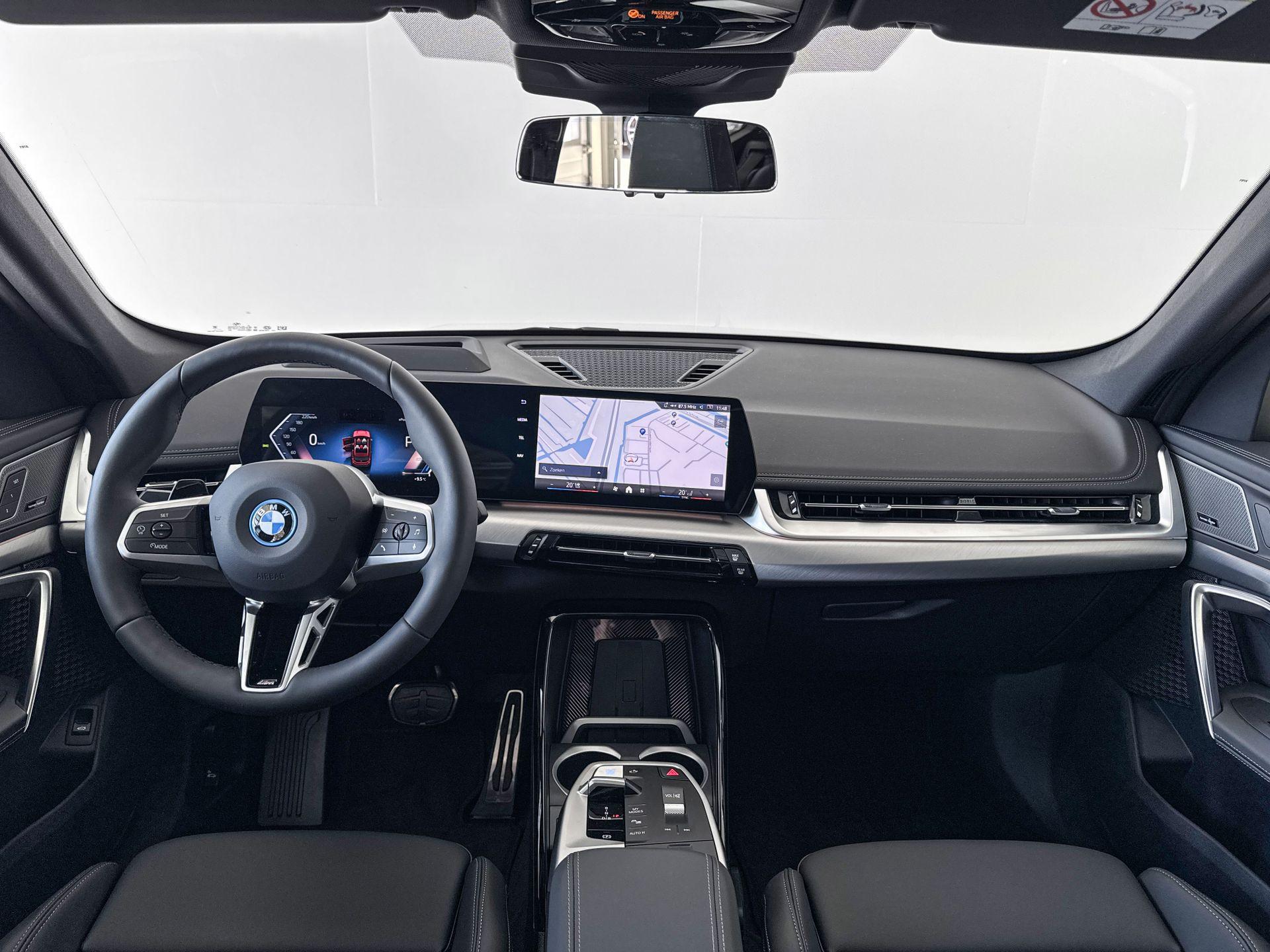 Foto van BMW Ix1 Edrive20