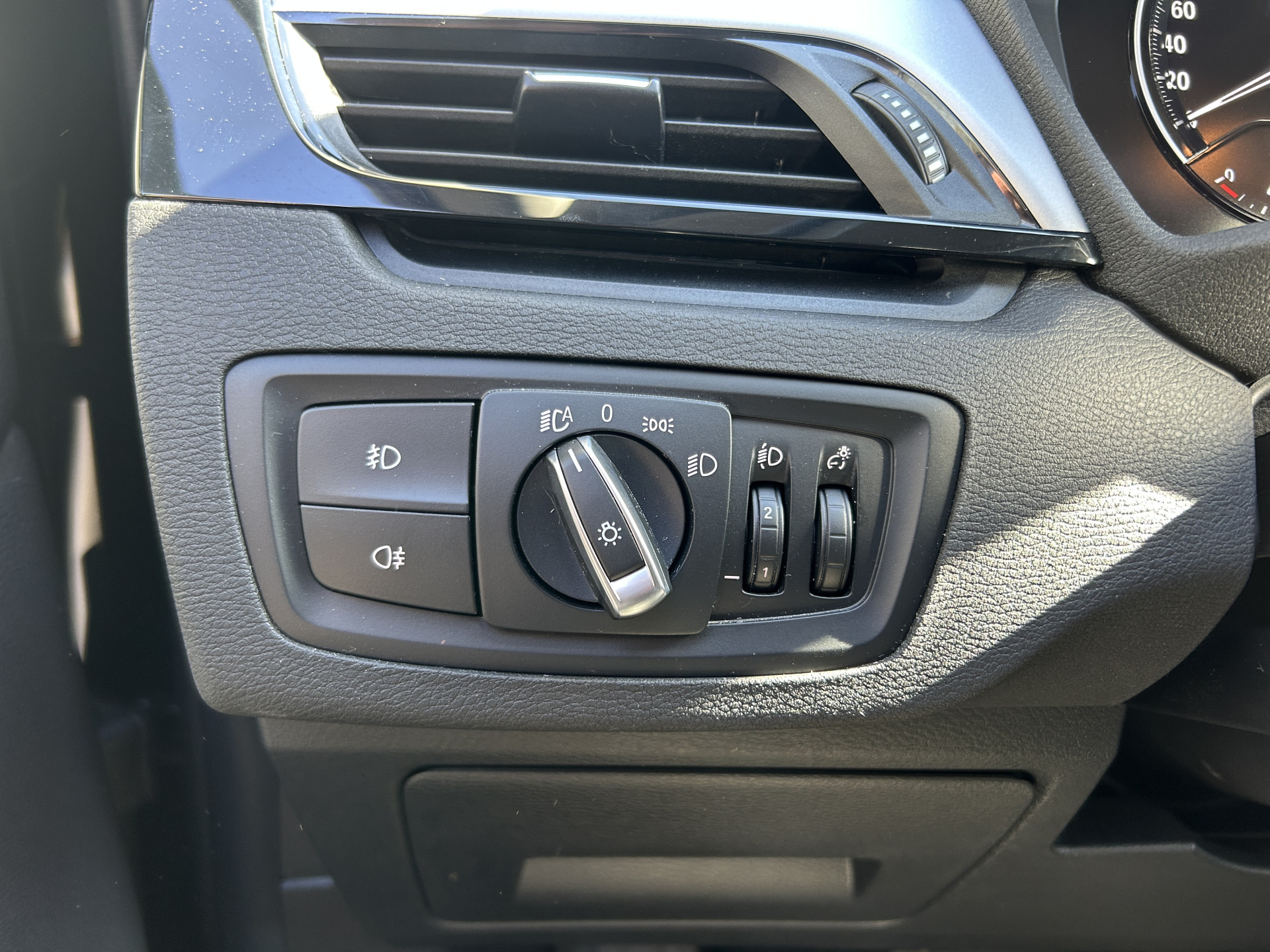 Foto van BMW X1 Xdrive25e