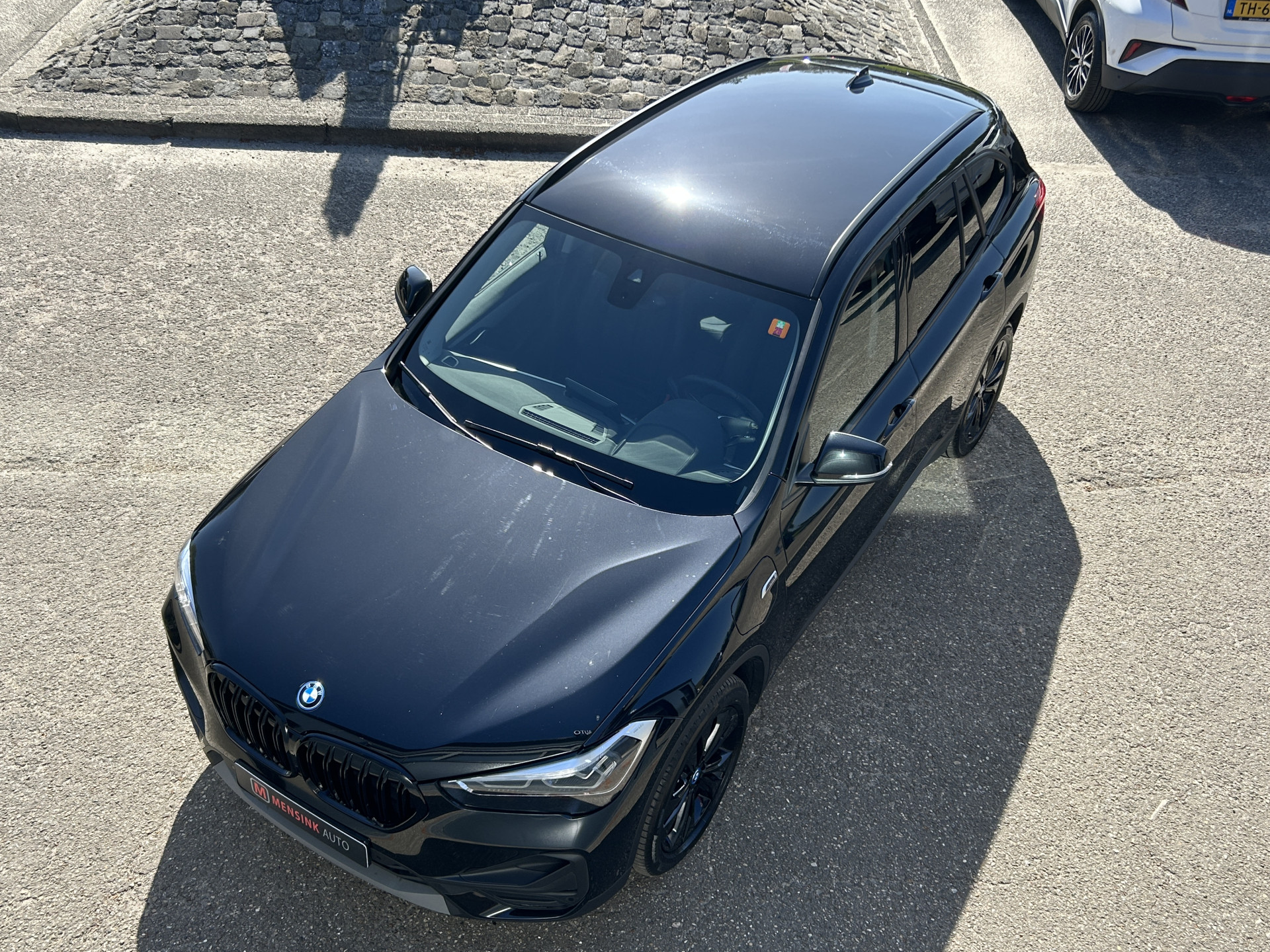 Foto van BMW X1 Xdrive25e