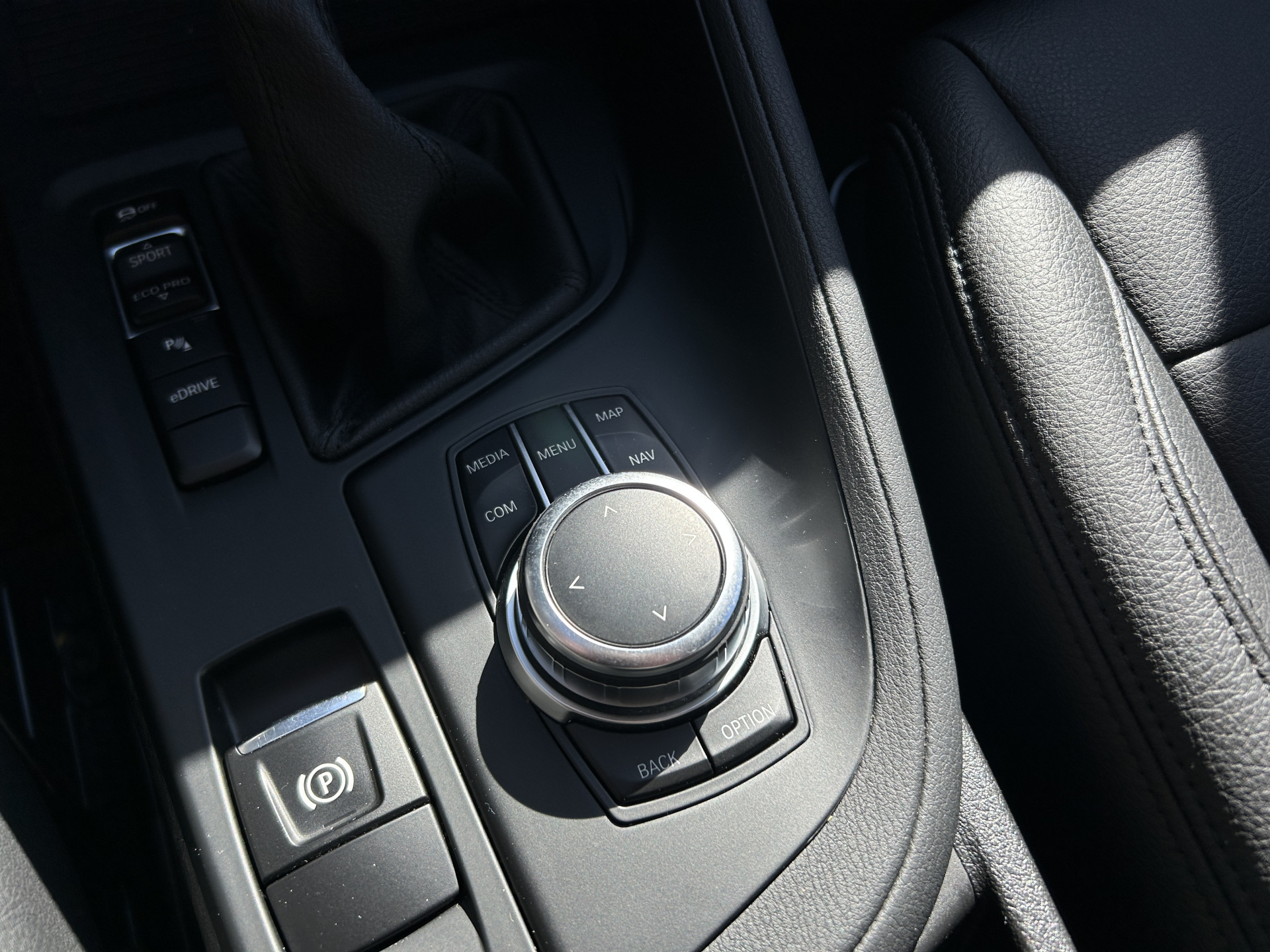 Foto van BMW X1 Xdrive25e