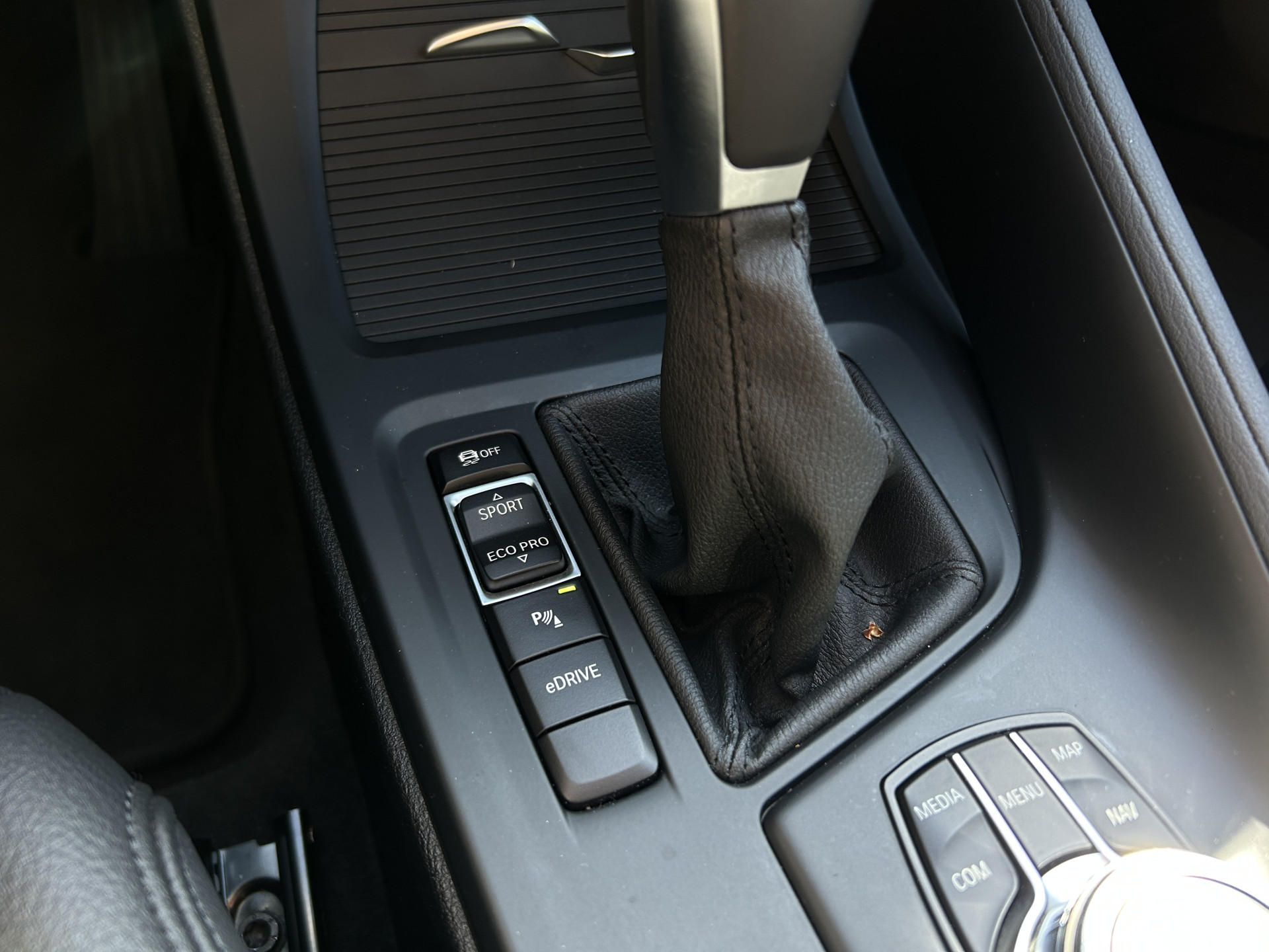 Foto van BMW X1 Xdrive25e