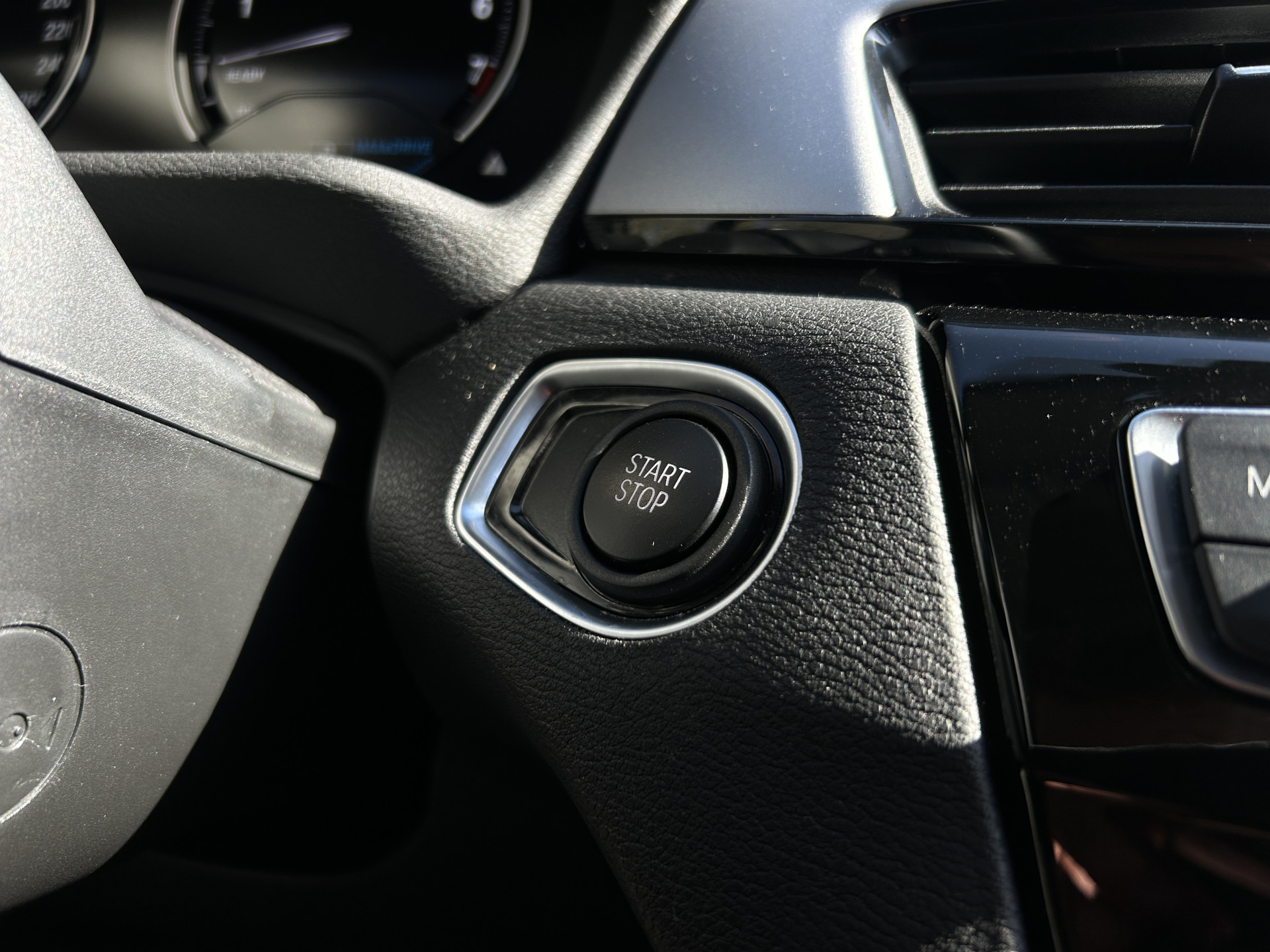 Foto van BMW X1 Xdrive25e