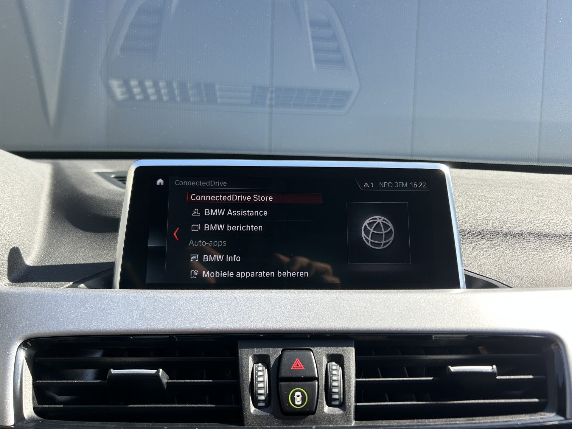 Foto van BMW X1 Xdrive25e