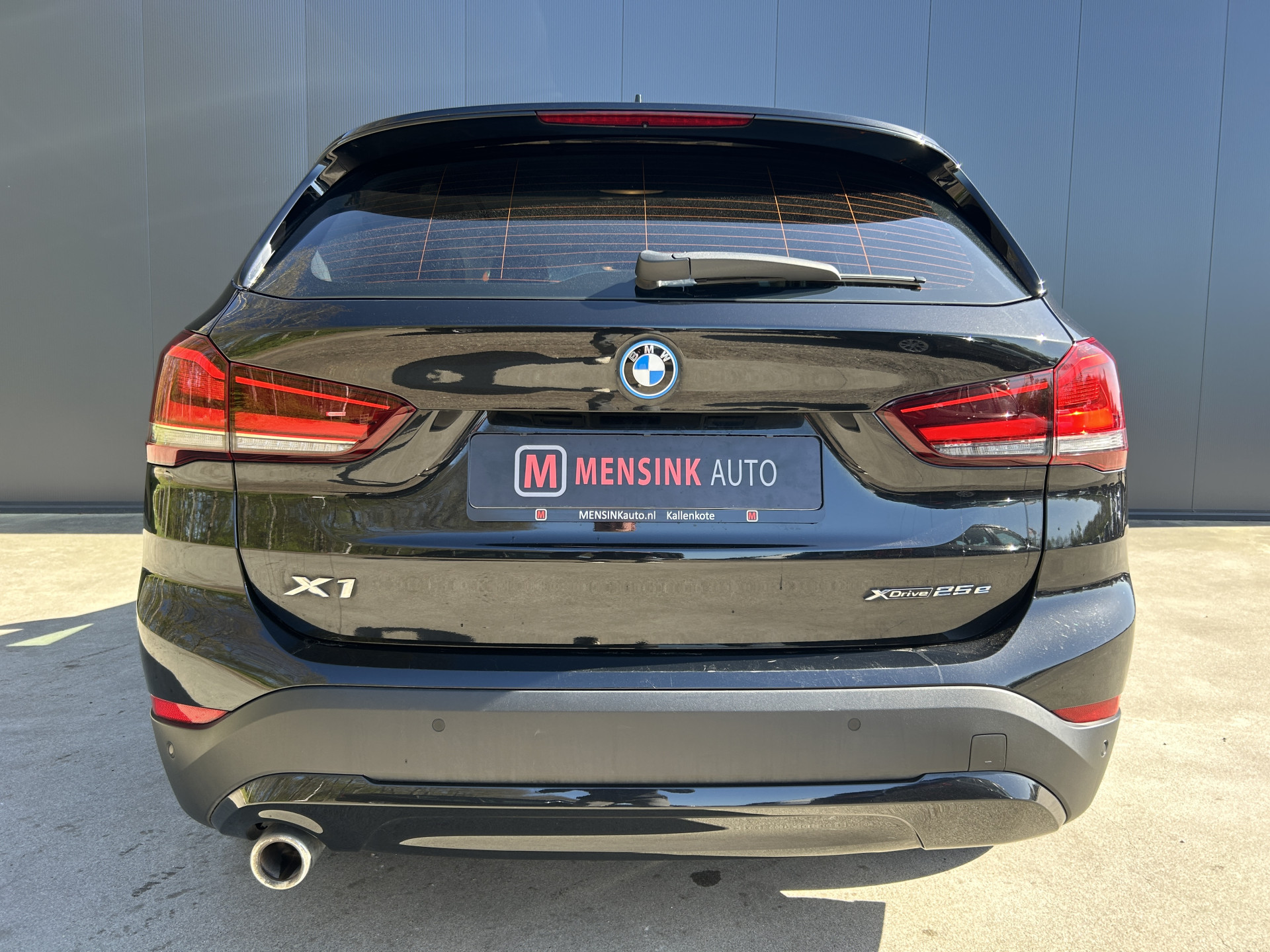 Foto van BMW X1 Xdrive25e