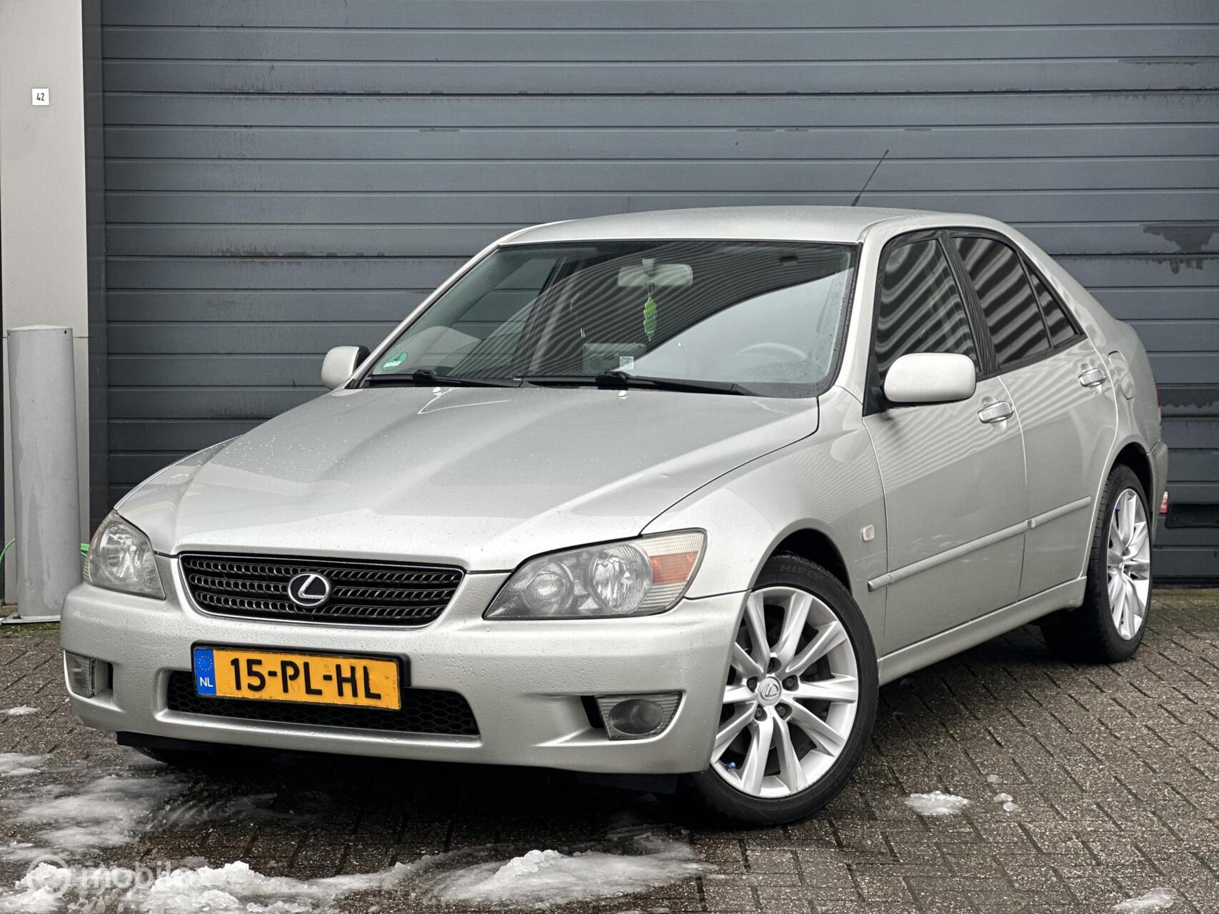 Foto van LEXUS LEXUS IS200