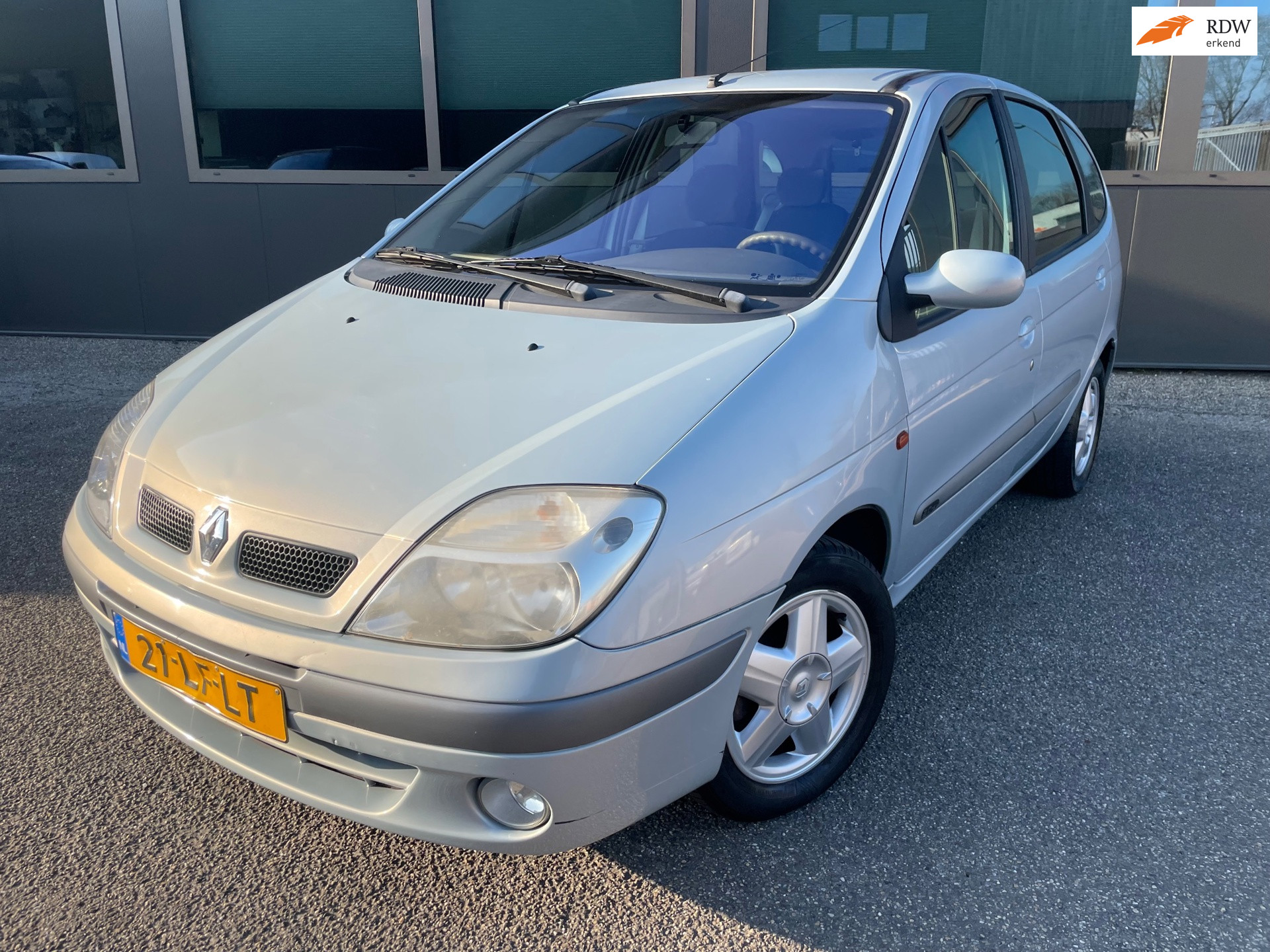 Foto van RENAULT MEGANE SCENIC