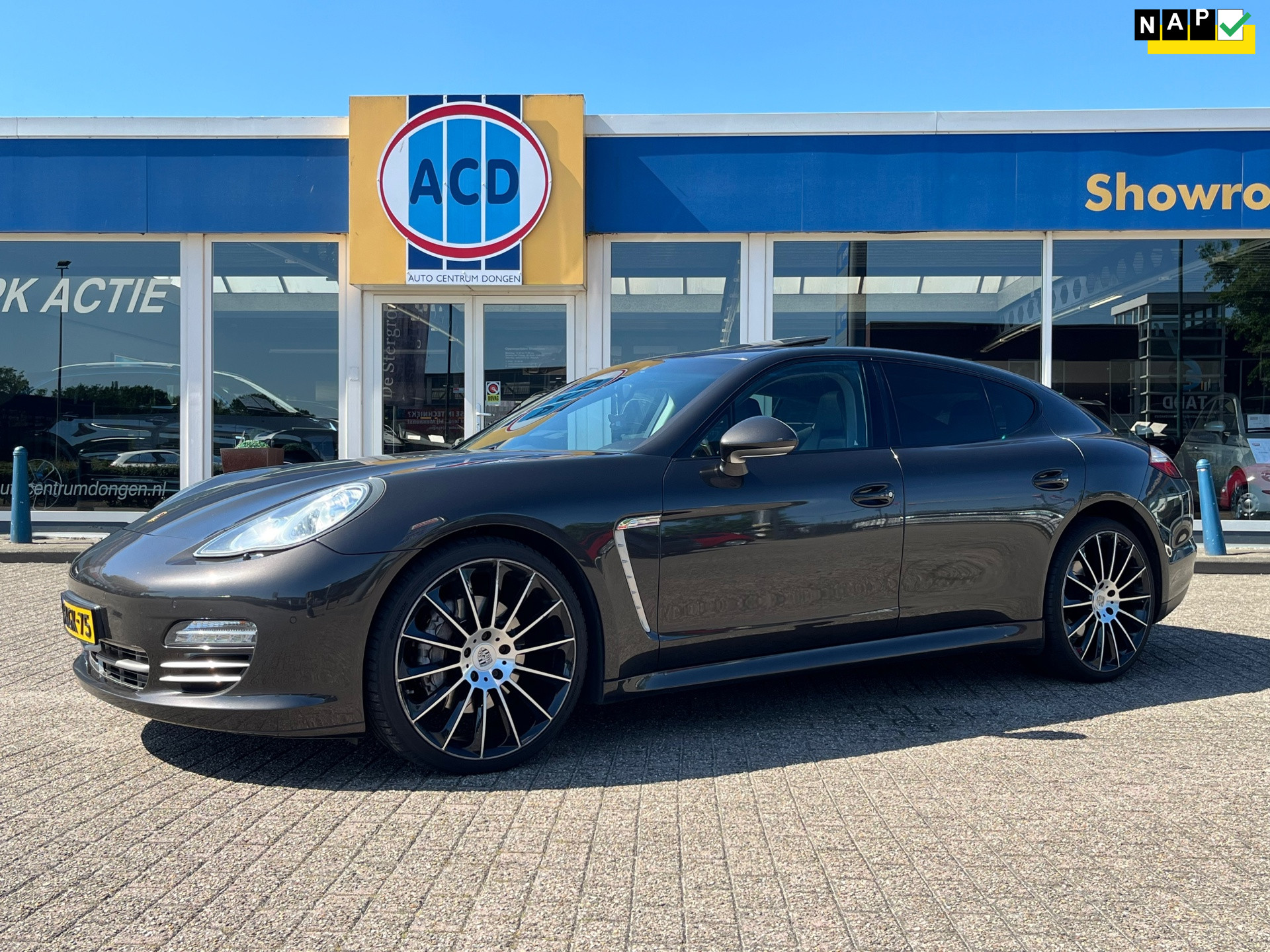 Foto van PORSCHE PANAMERA DIESEL