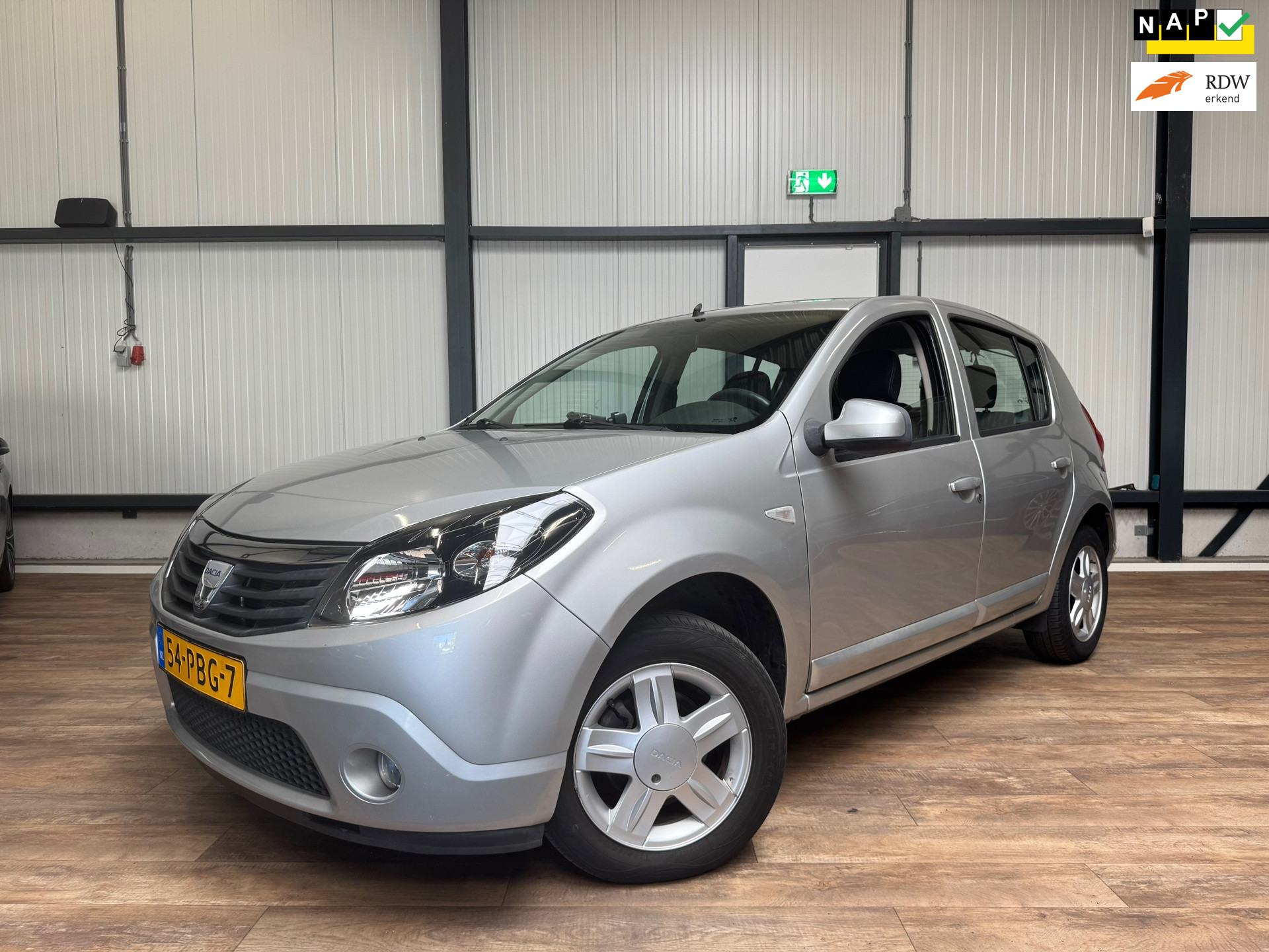 Foto van DACIA SANDERO
