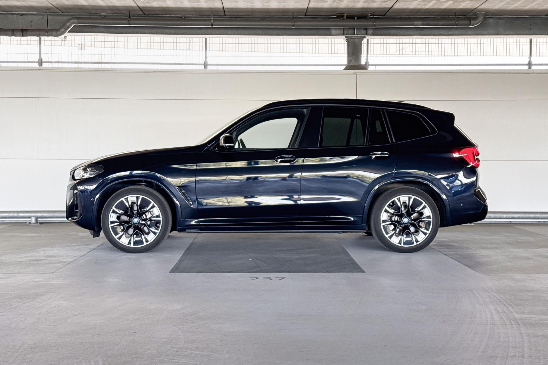 Foto van BMW Ix3