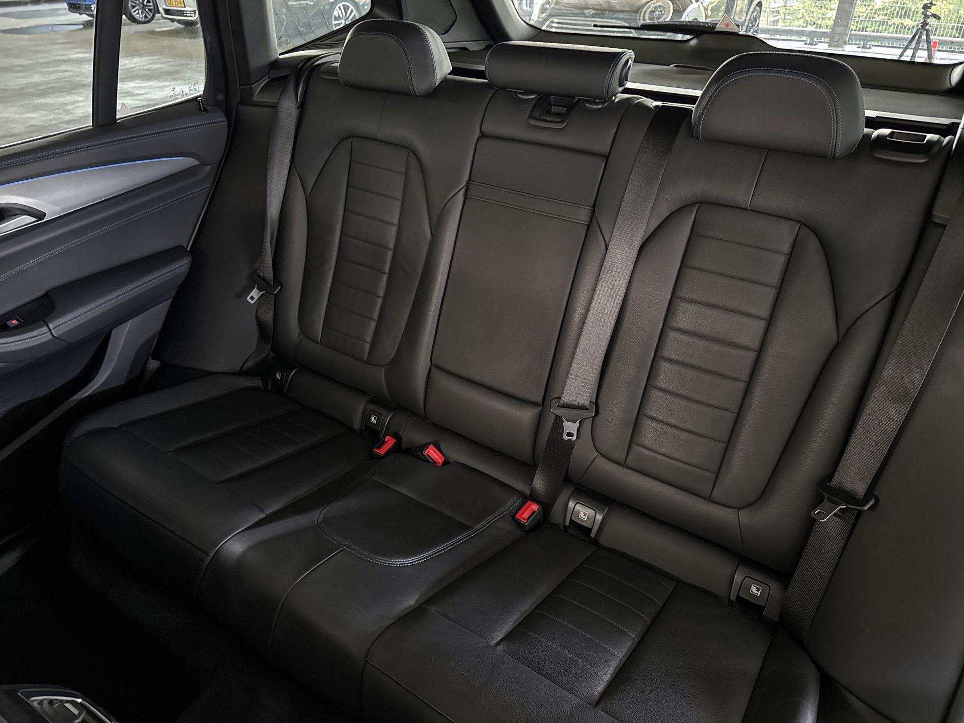 Foto van BMW Ix3