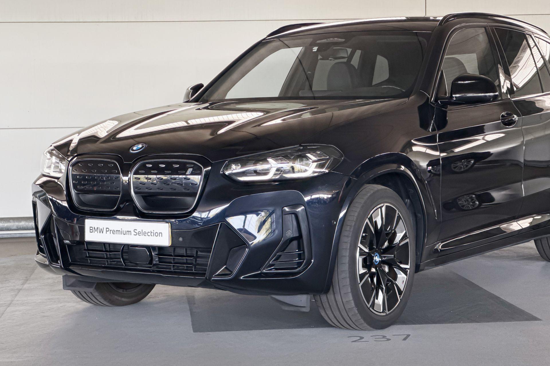 Foto van BMW Ix3