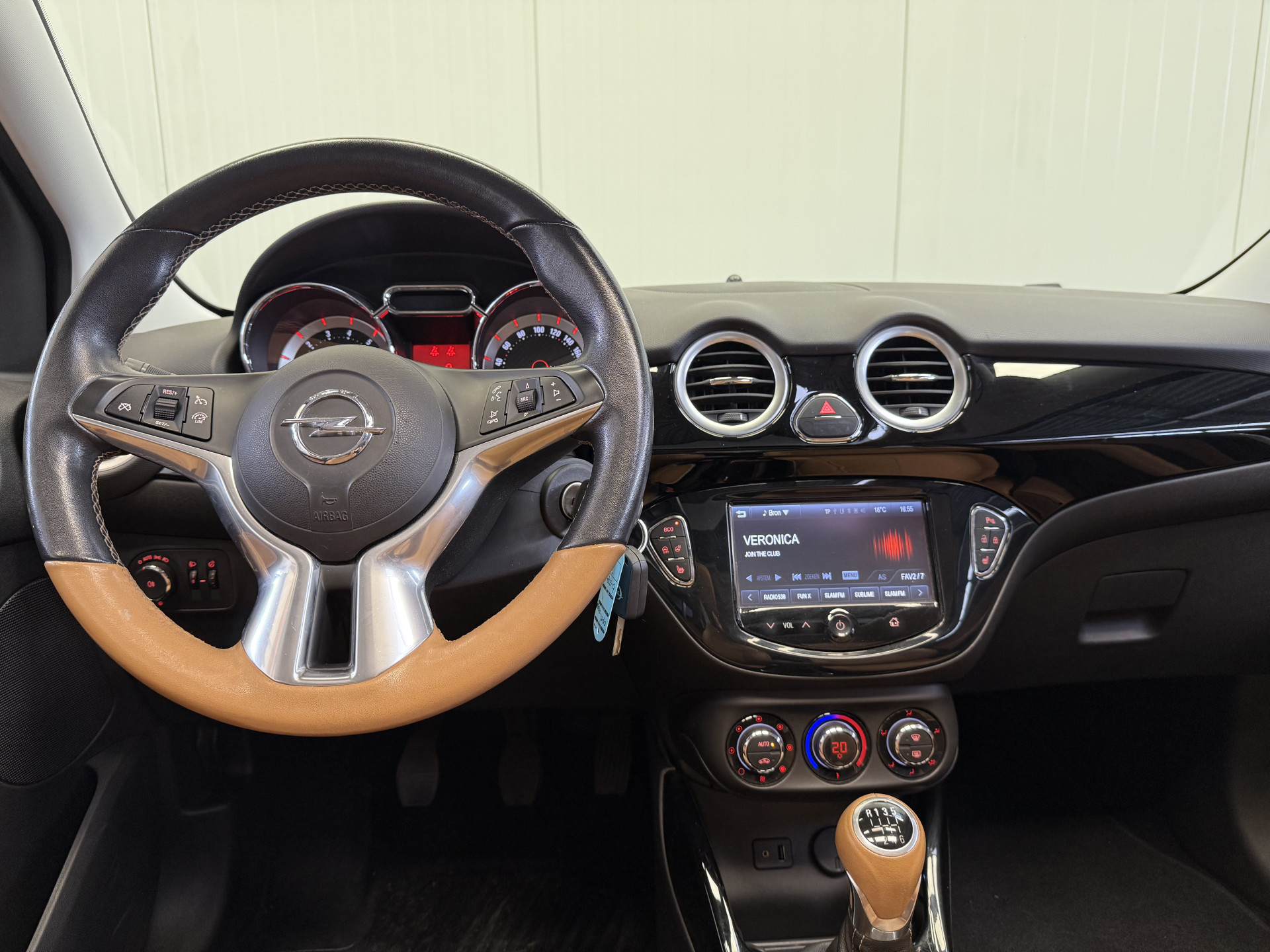 Foto van Opel Adam