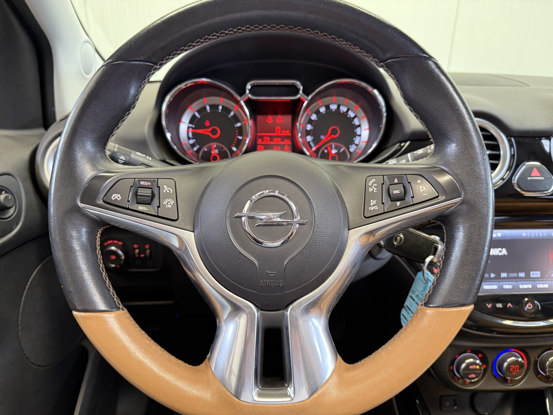 Foto van Opel Adam