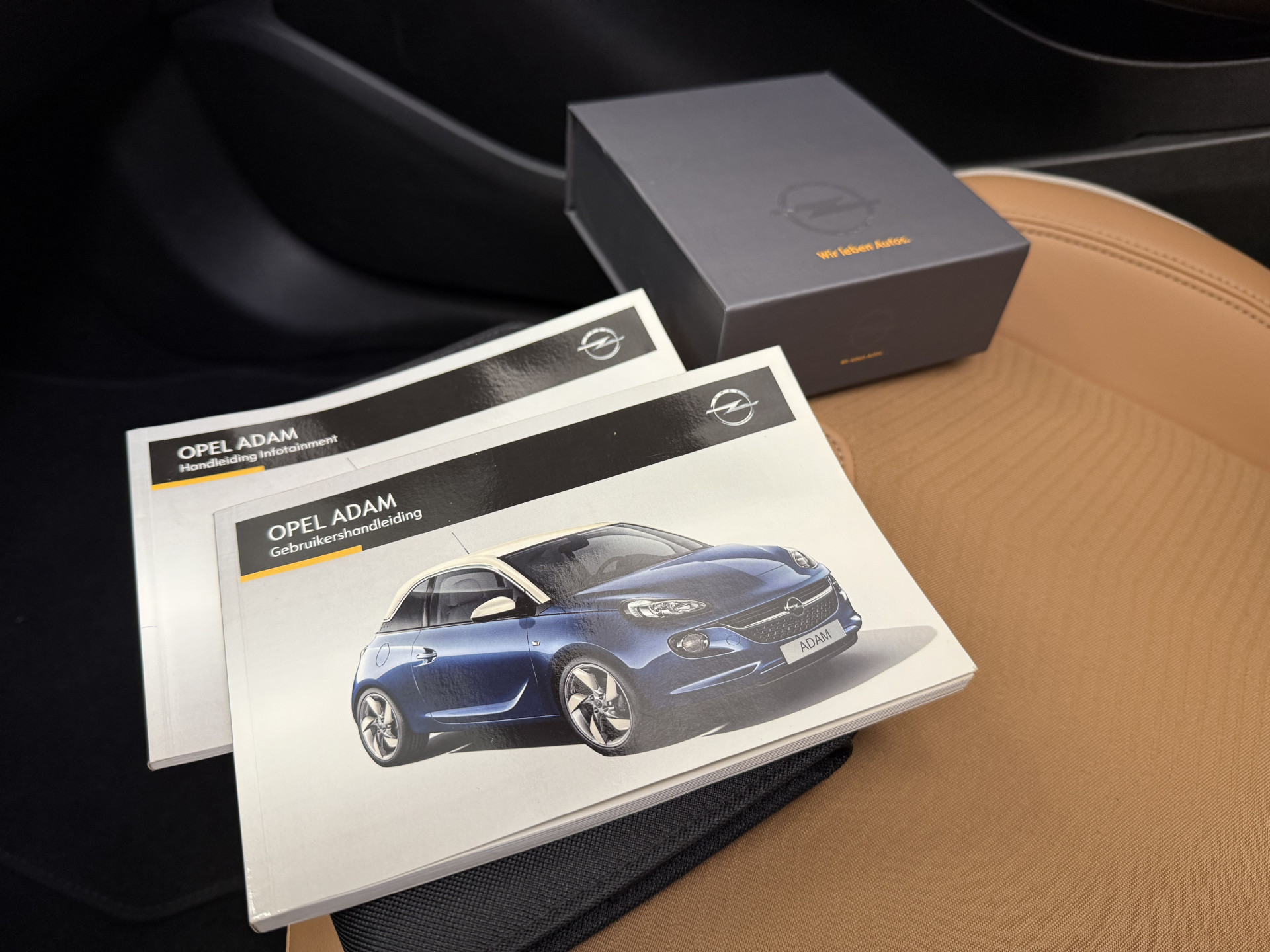 Foto van Opel Adam