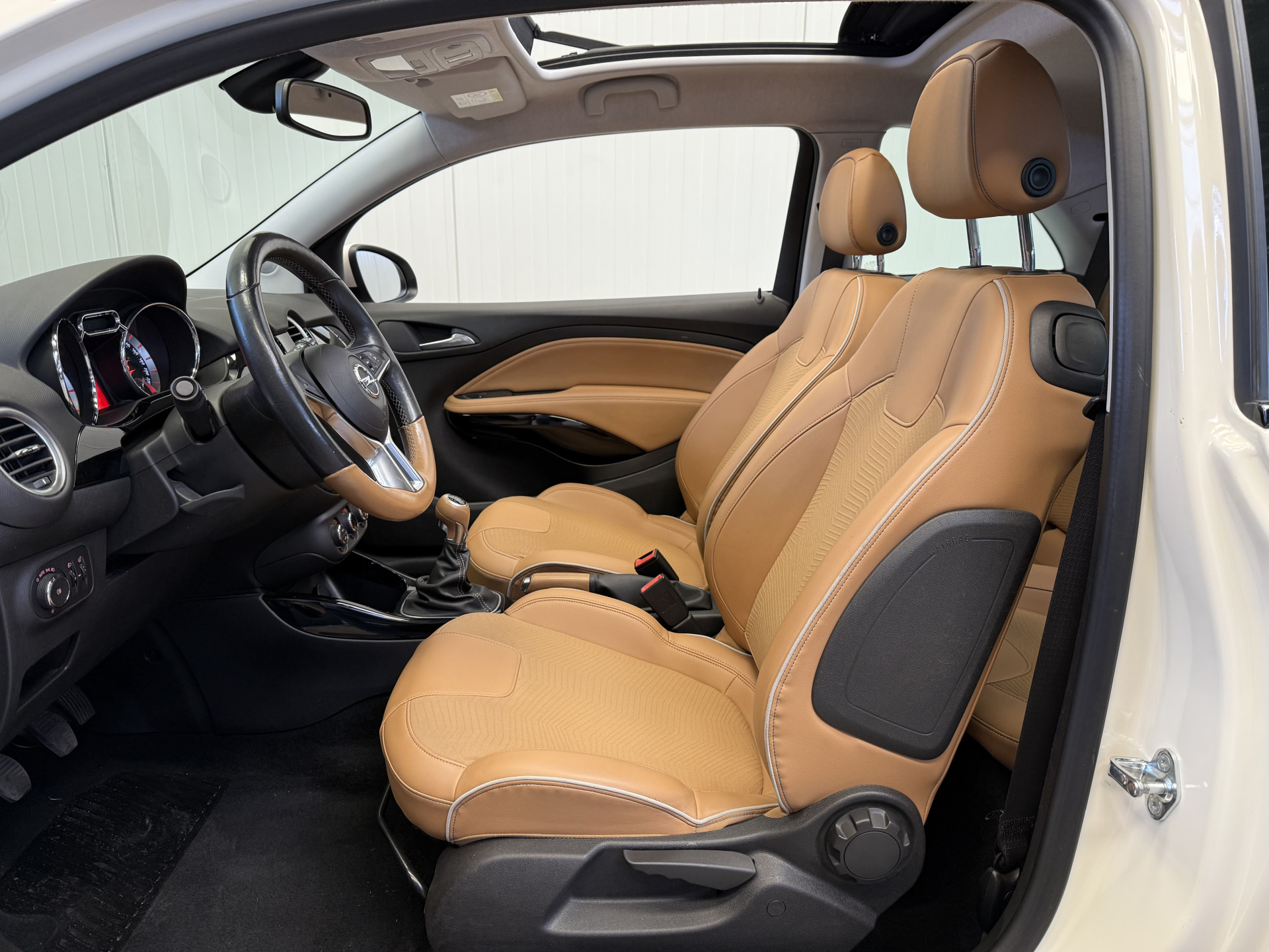 Foto van Opel Adam