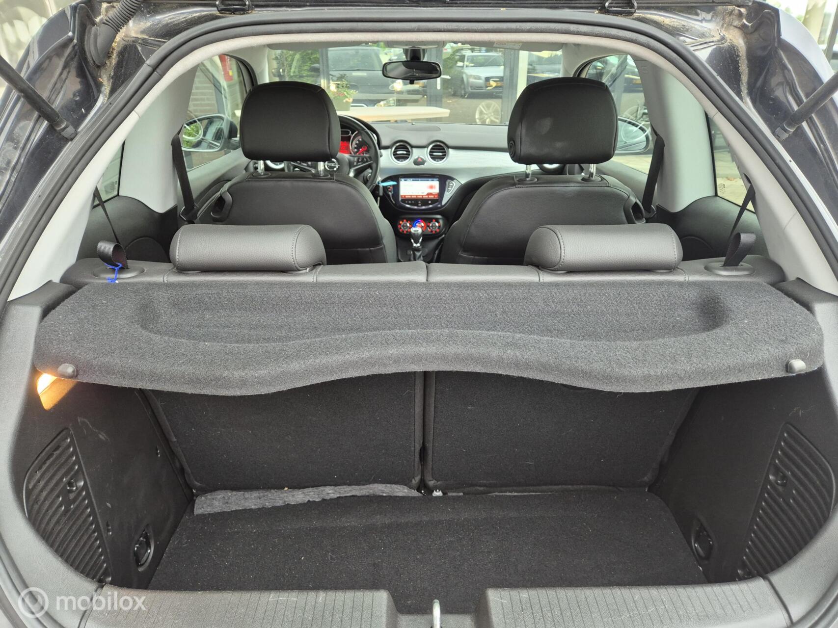 Foto van Opel Adam