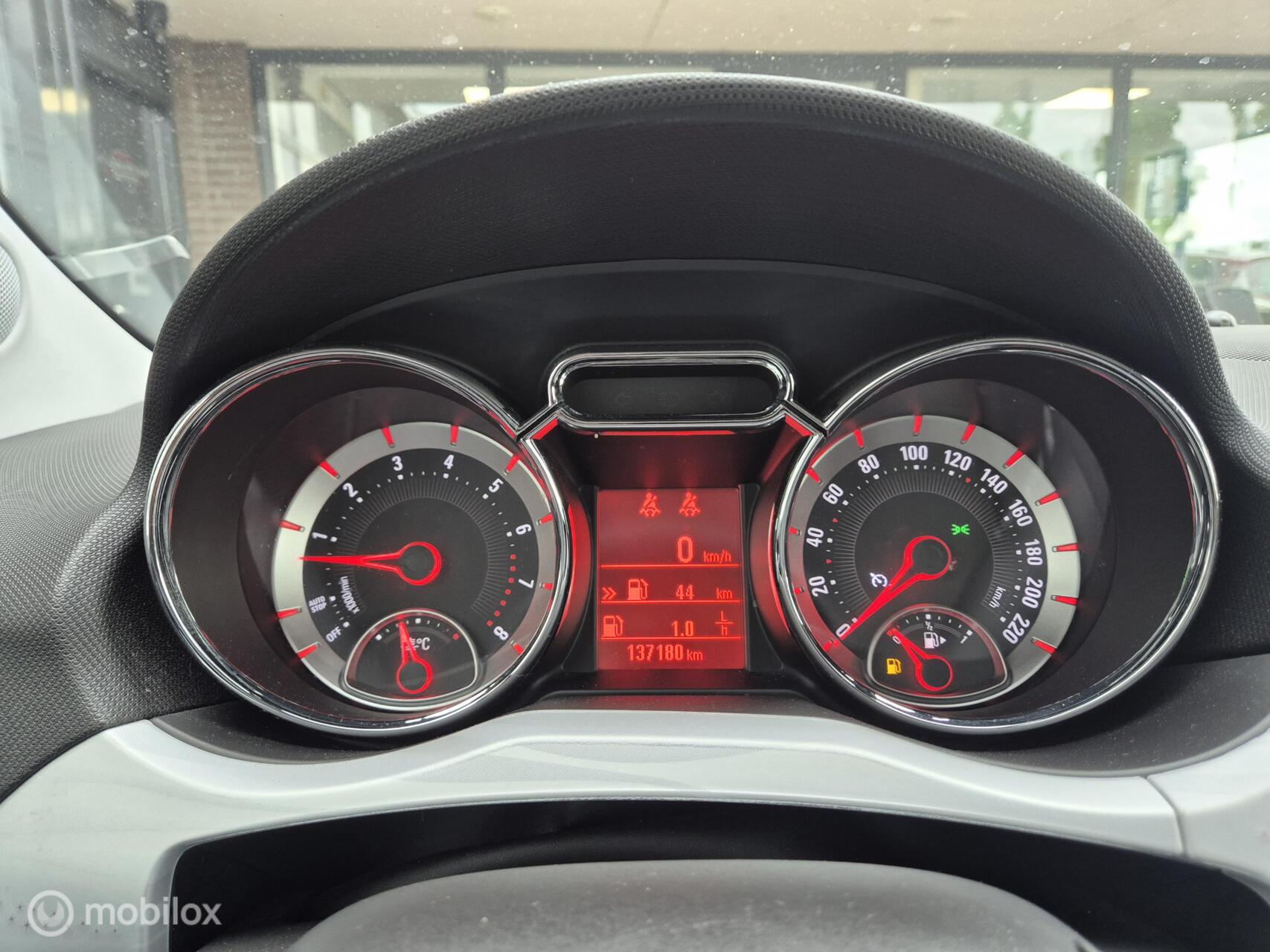 Foto van Opel Adam