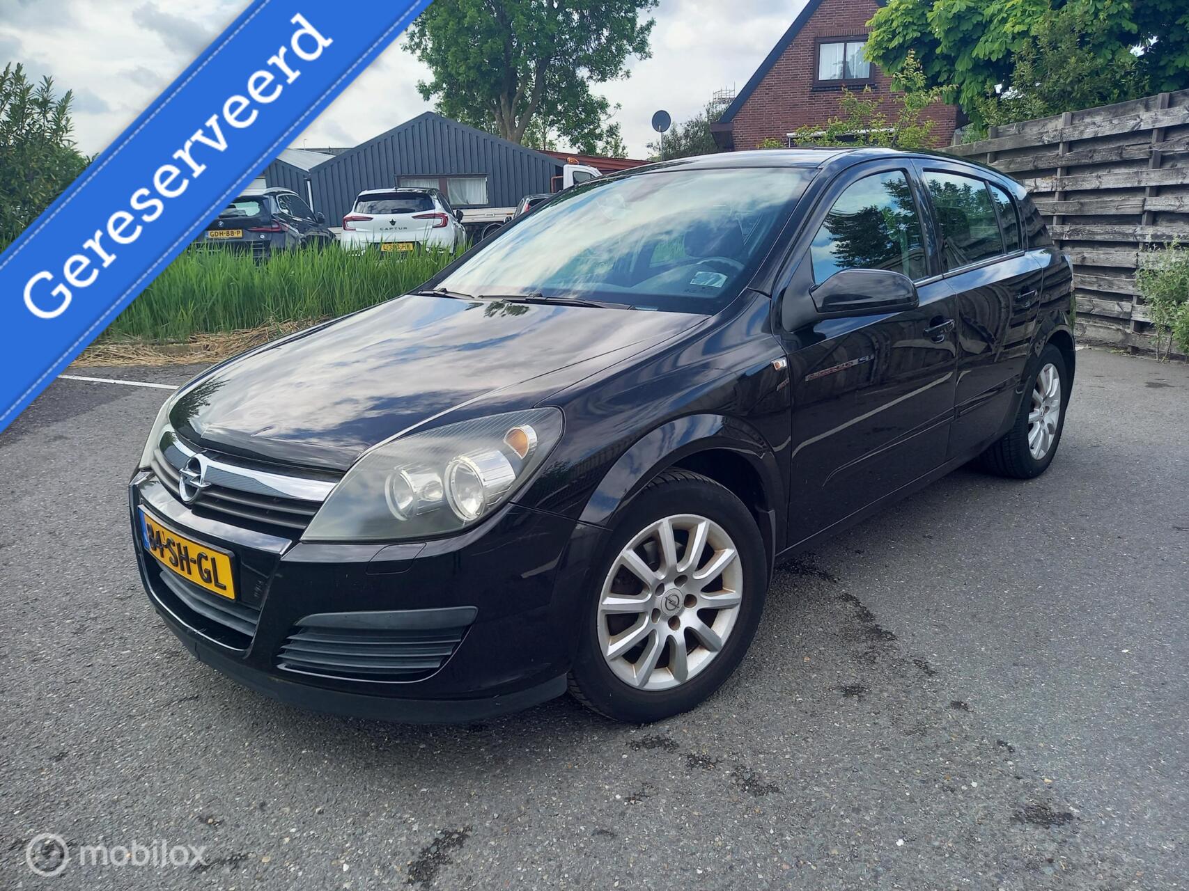 Opel Astra 1.6 Executive, Airco Elektr.ramen apk, inruil auto 2006 - voorkant