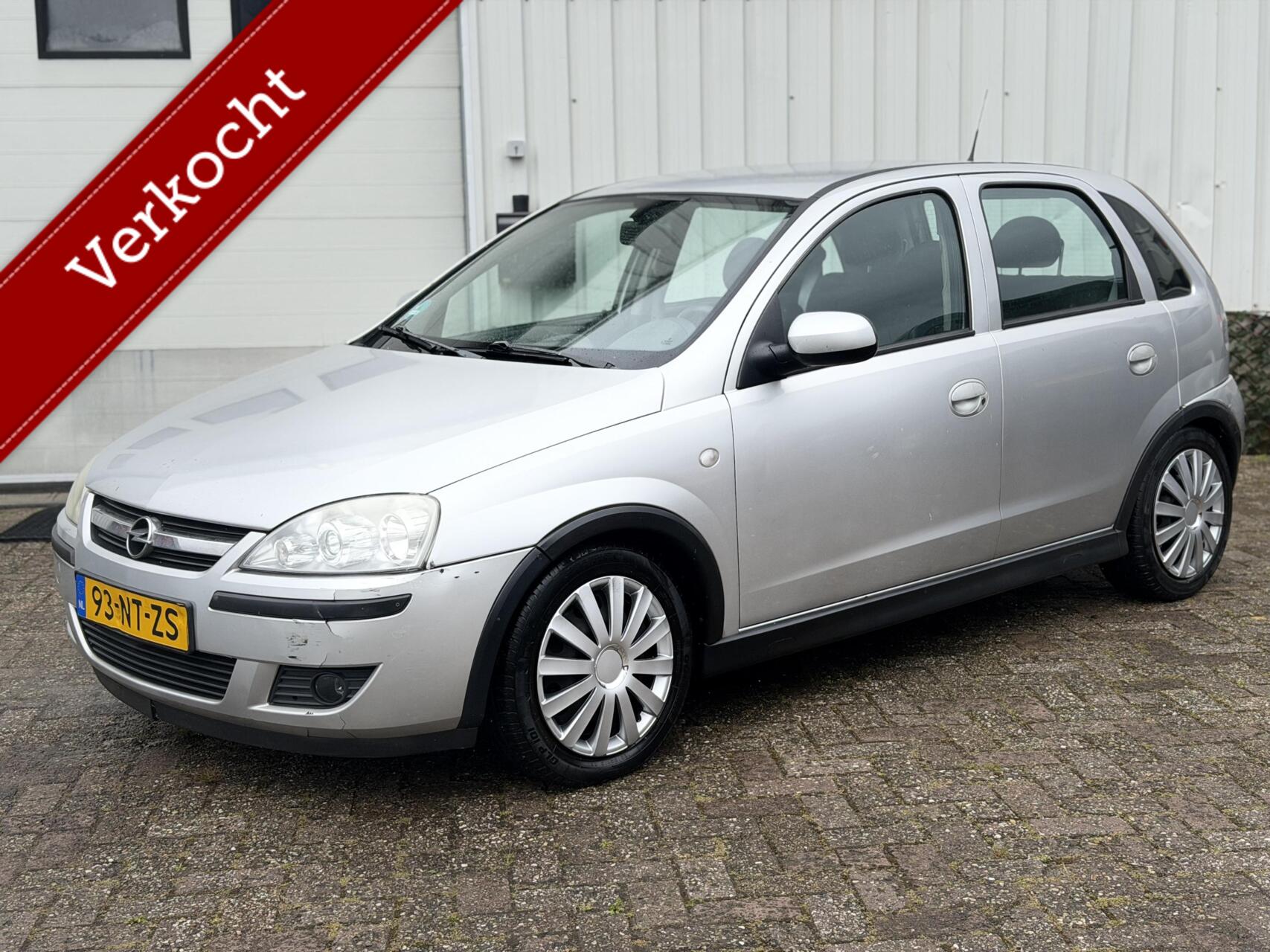 Opel Corsa-c 1.4-16V Sport Automaat 2004 - voorkant