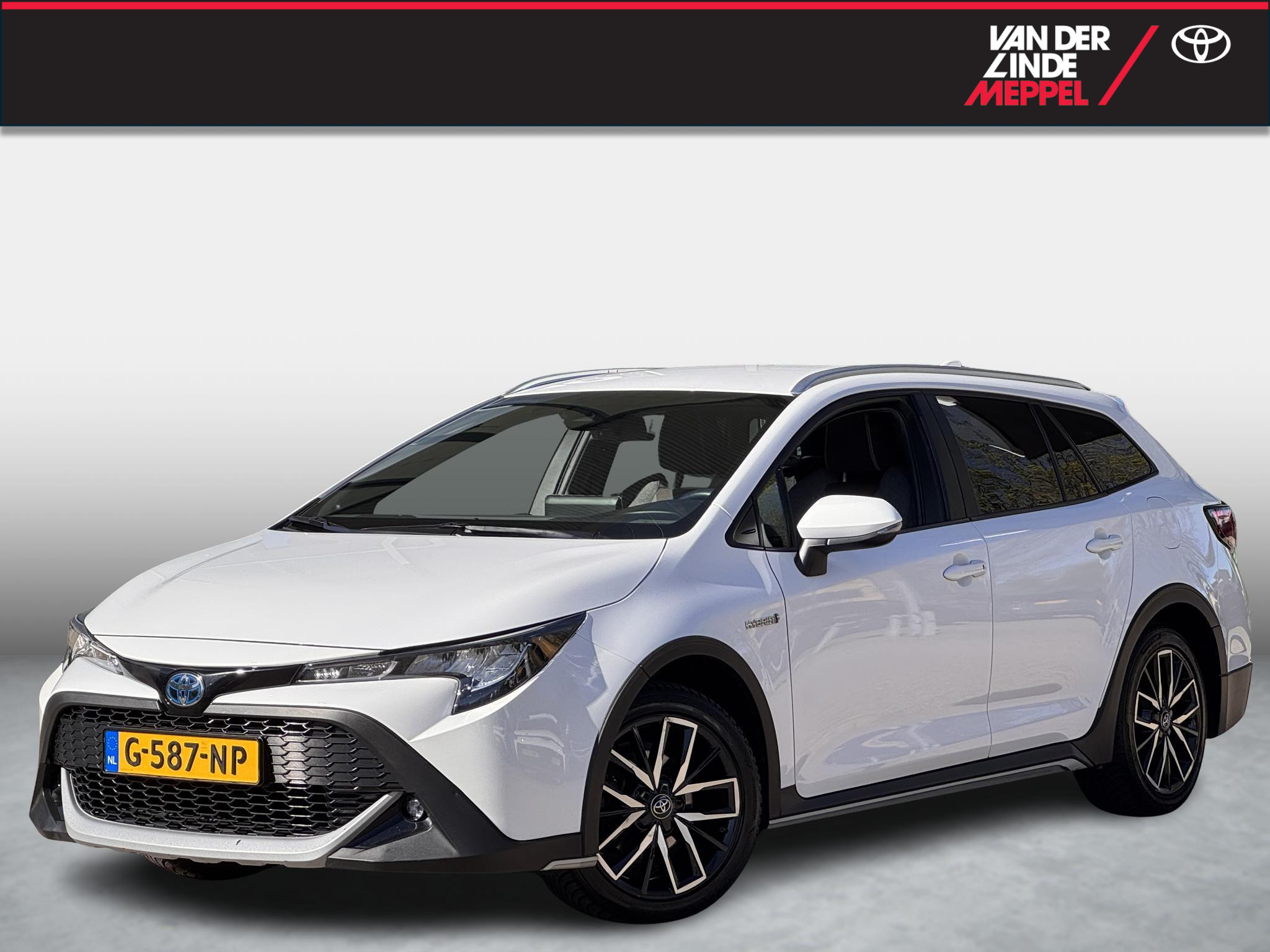 Toyota Toyota Corolla 1.8 Hybrid Trek Navi NL Cruise Trekhaak 2019 - voorkant