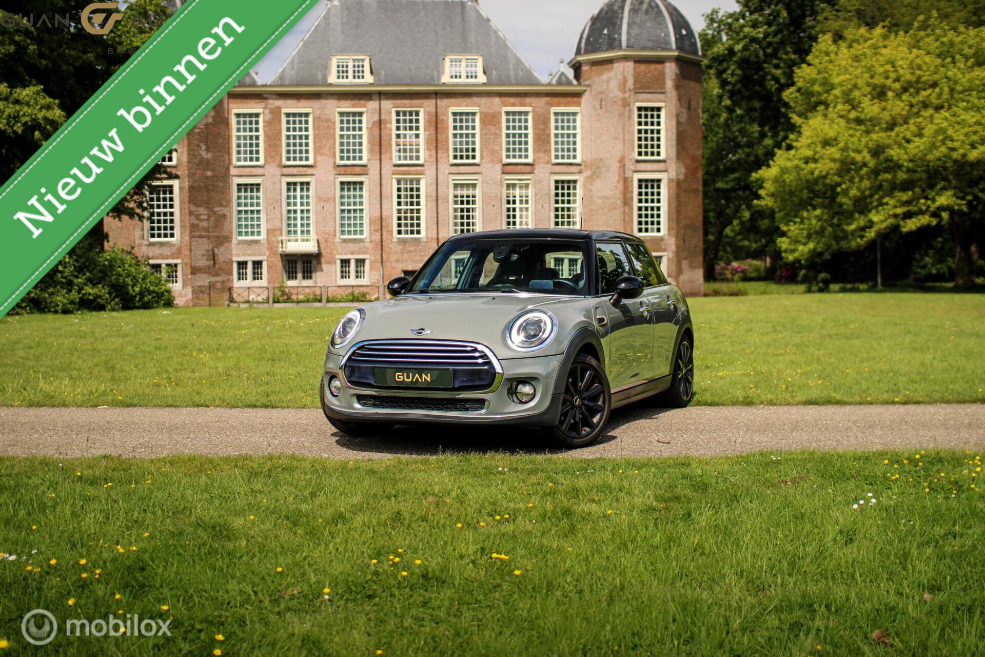 Foto van MINI COOPER